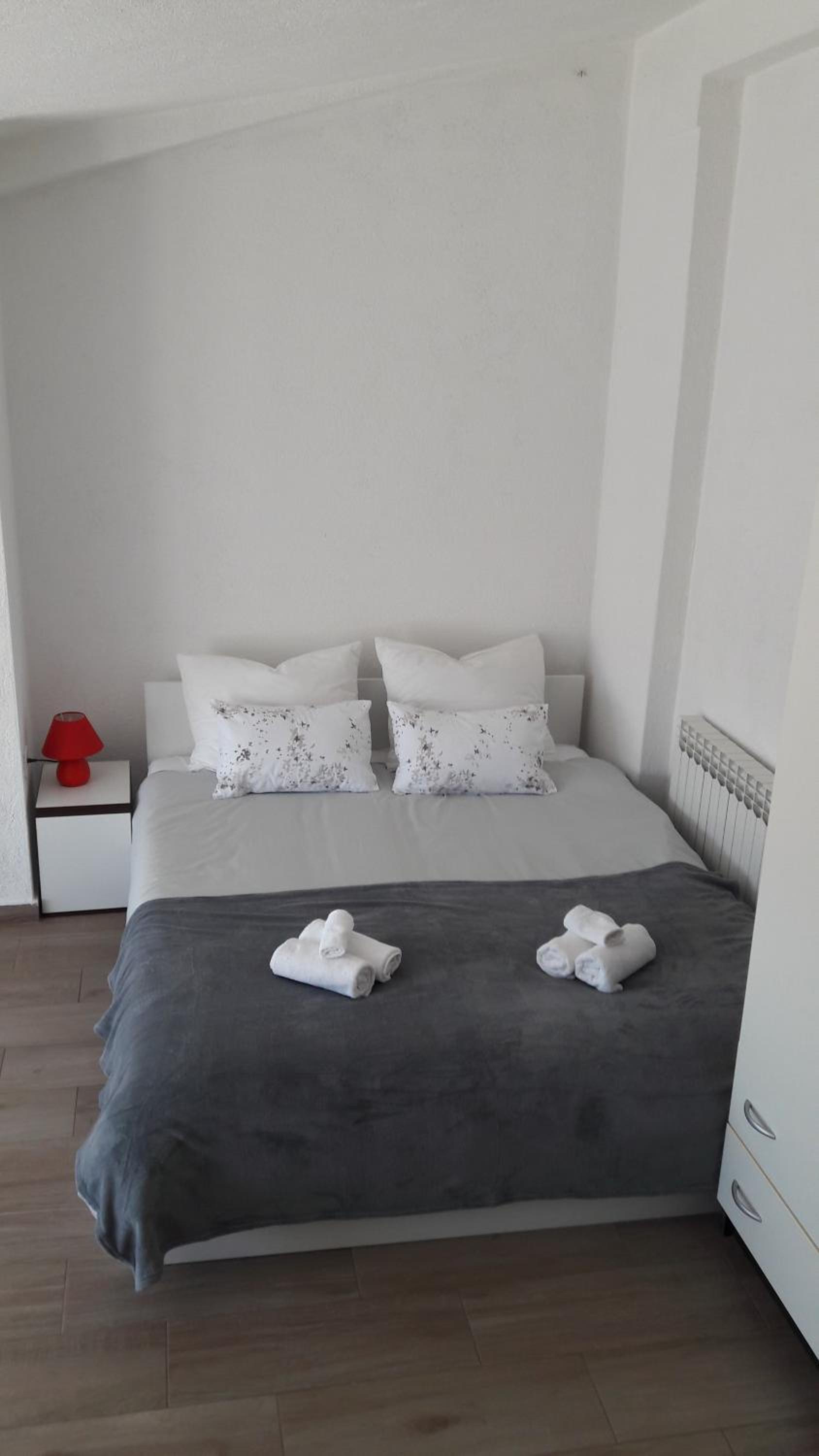 Milka view 4