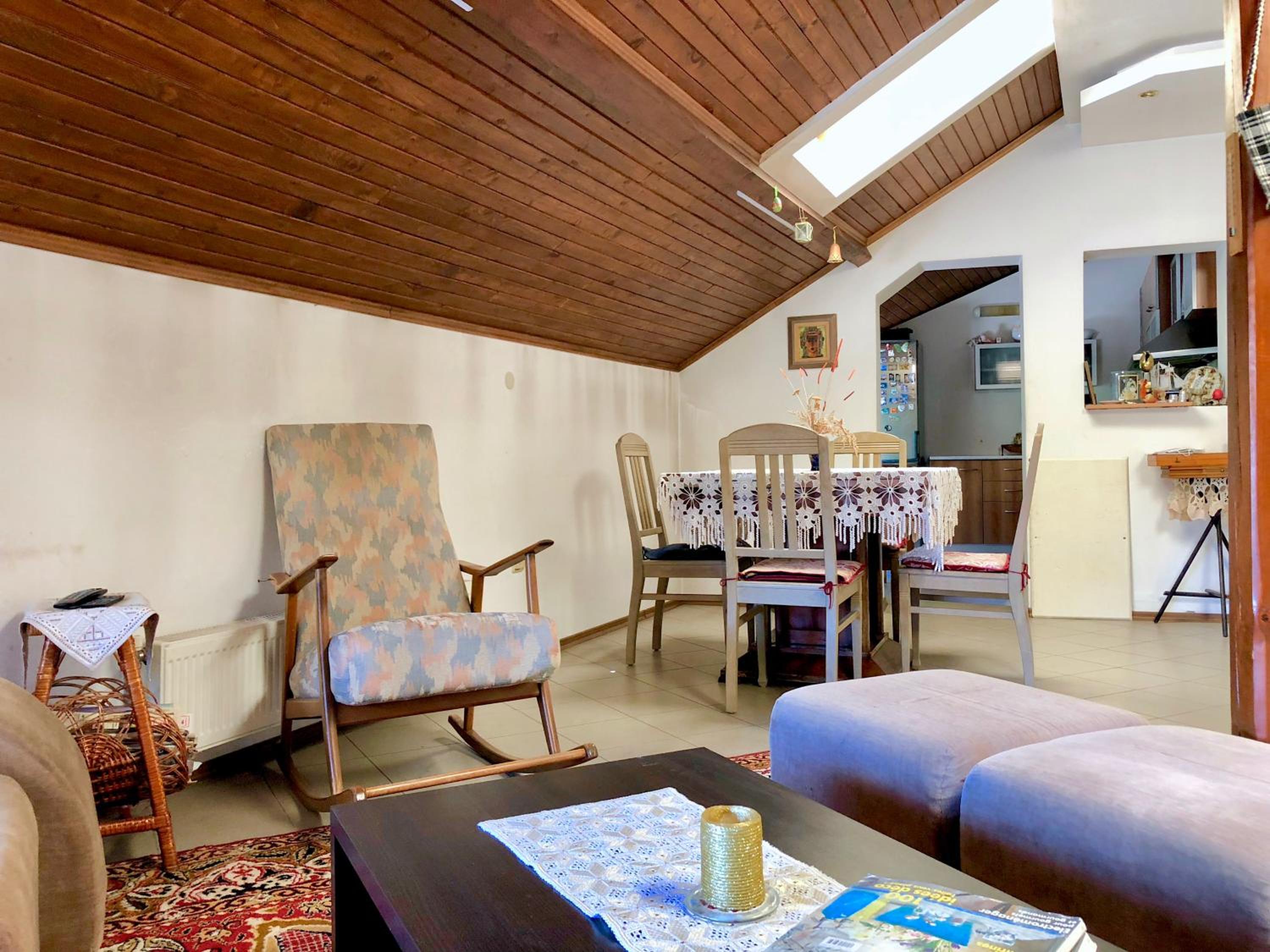 Corner house apartment view 2