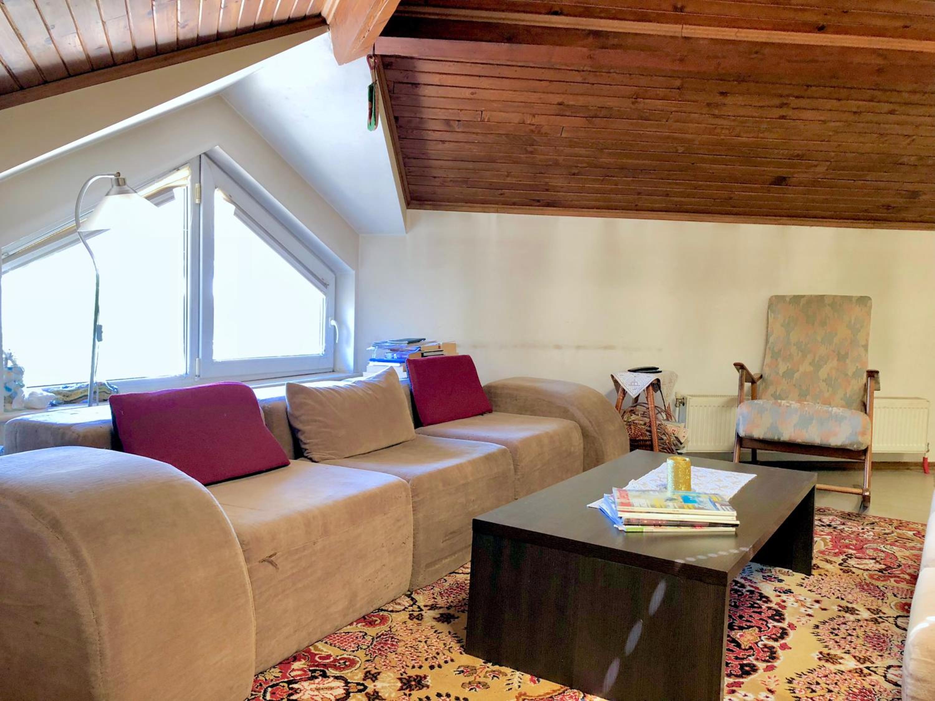 Corner house apartment view 4