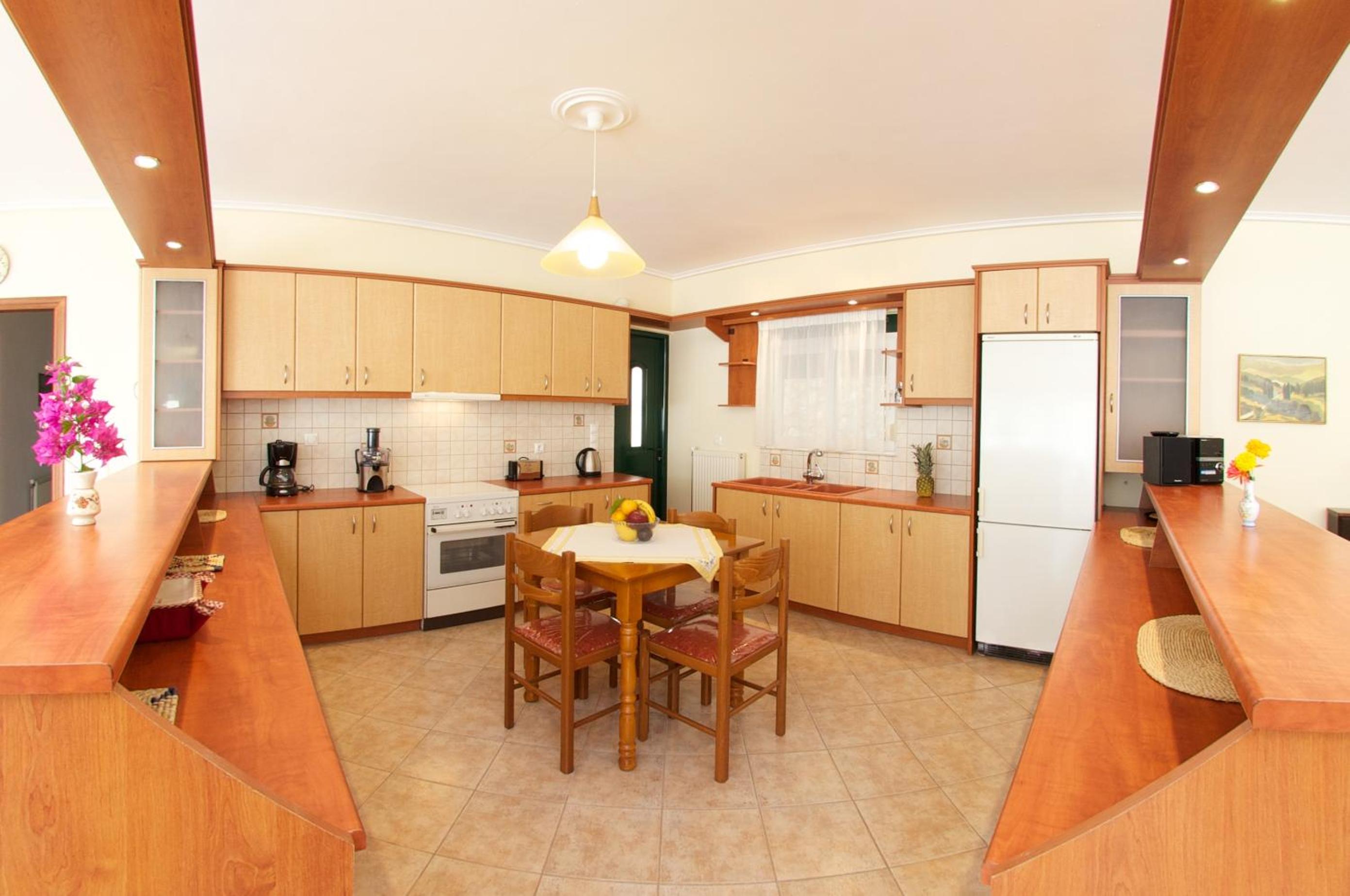 Faos Luxury Apartments photo 3