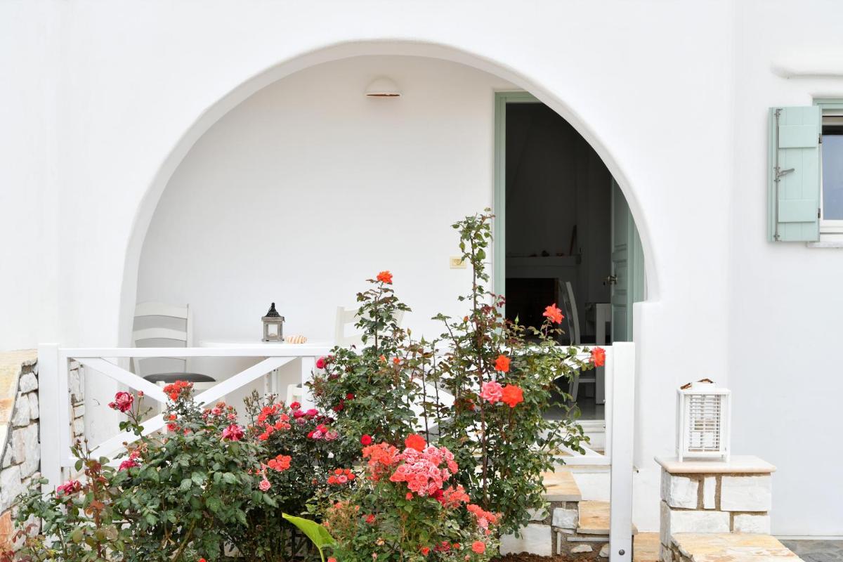 Villa Dinos view 3