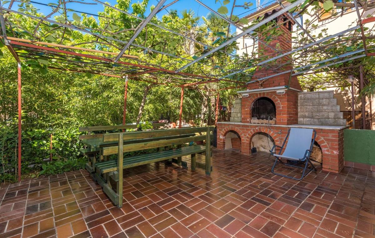 Bibaj - Property Image 19