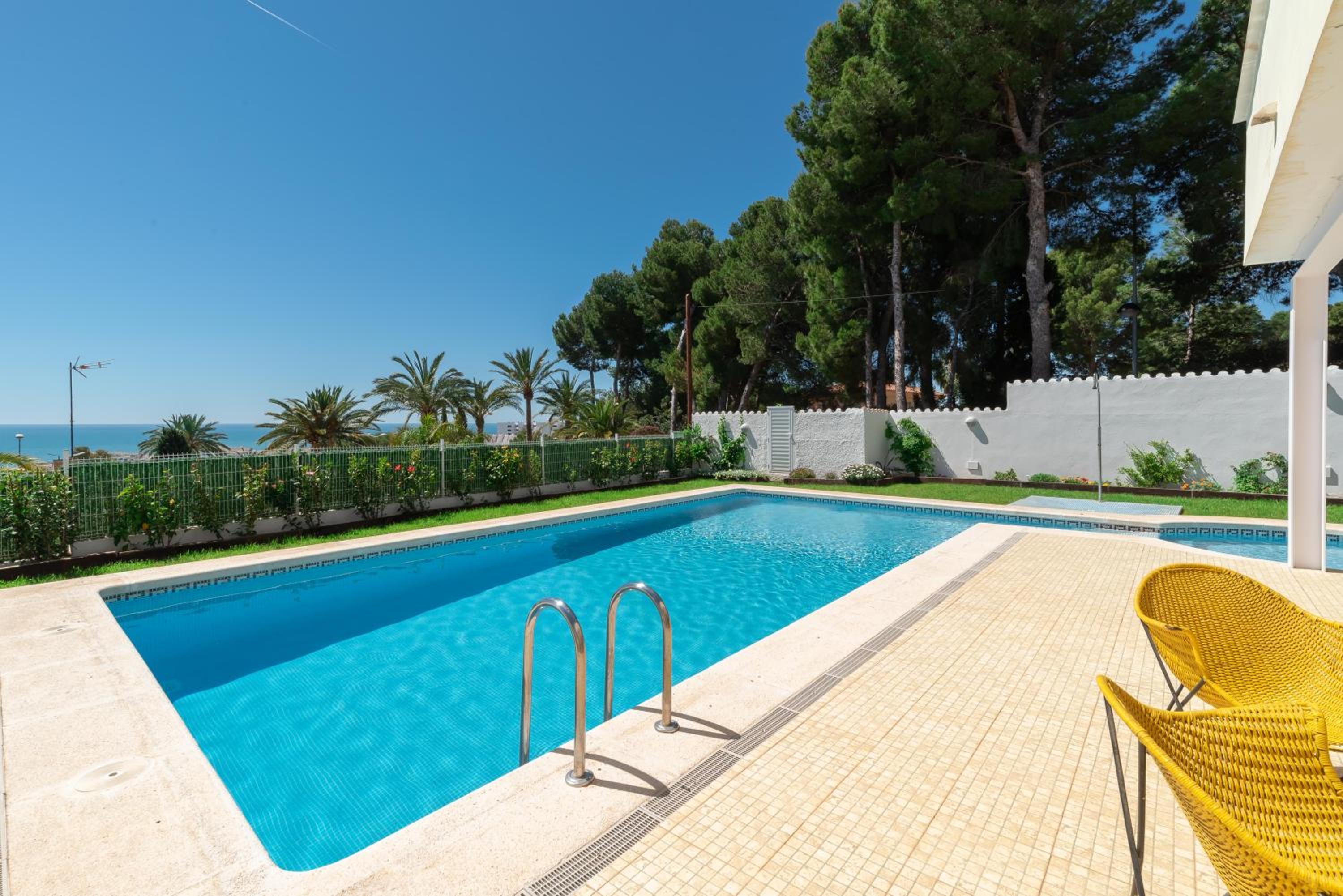 Preciosa villa con piscina, jardín y vistas al mar WIFI view 2
