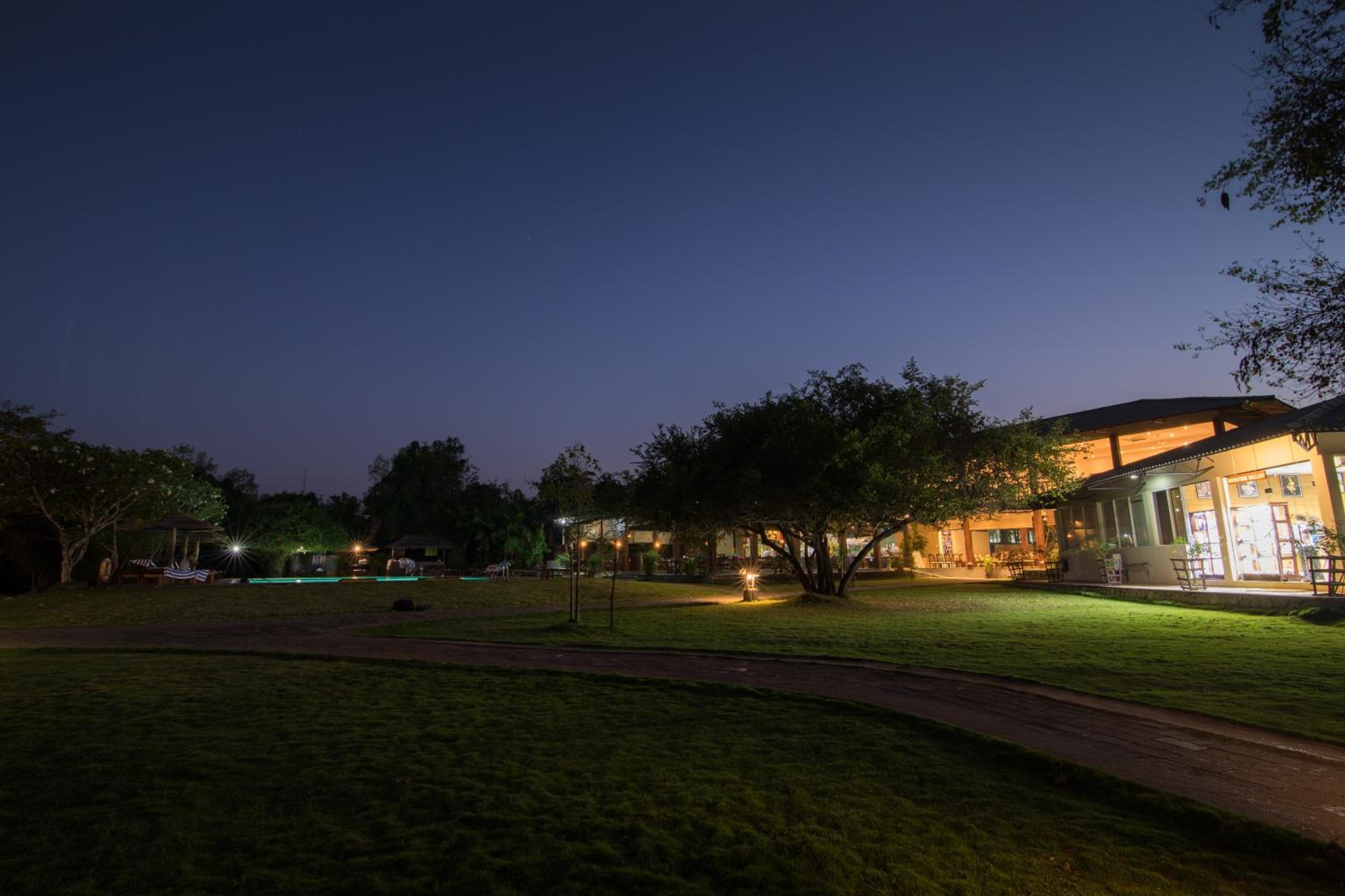 Camellia Resort and Spa