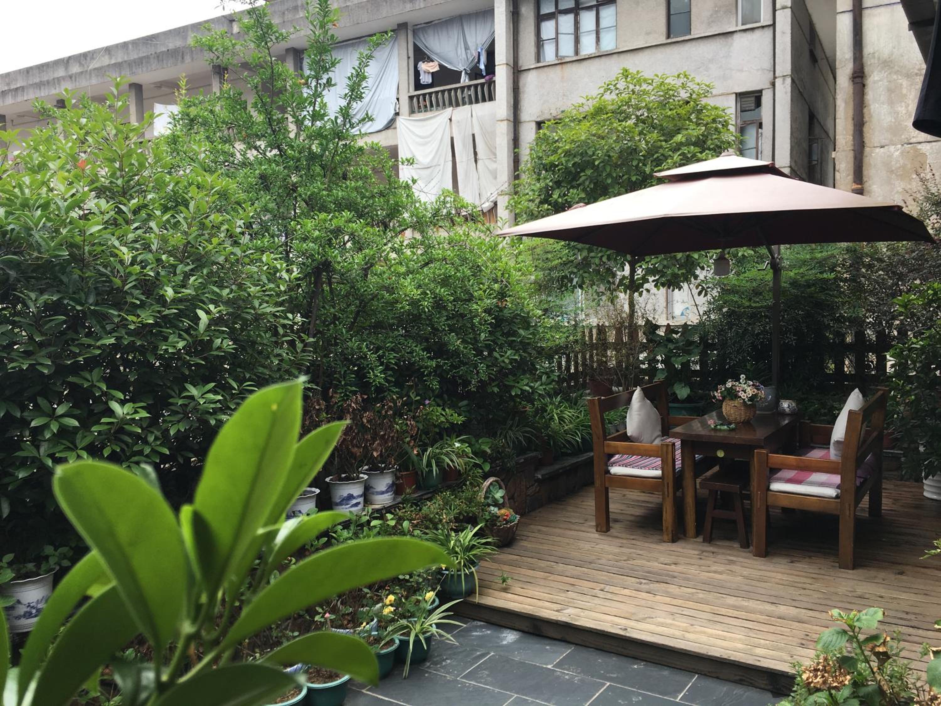 Floral Hotel · Baihui Living Zhangjiajie