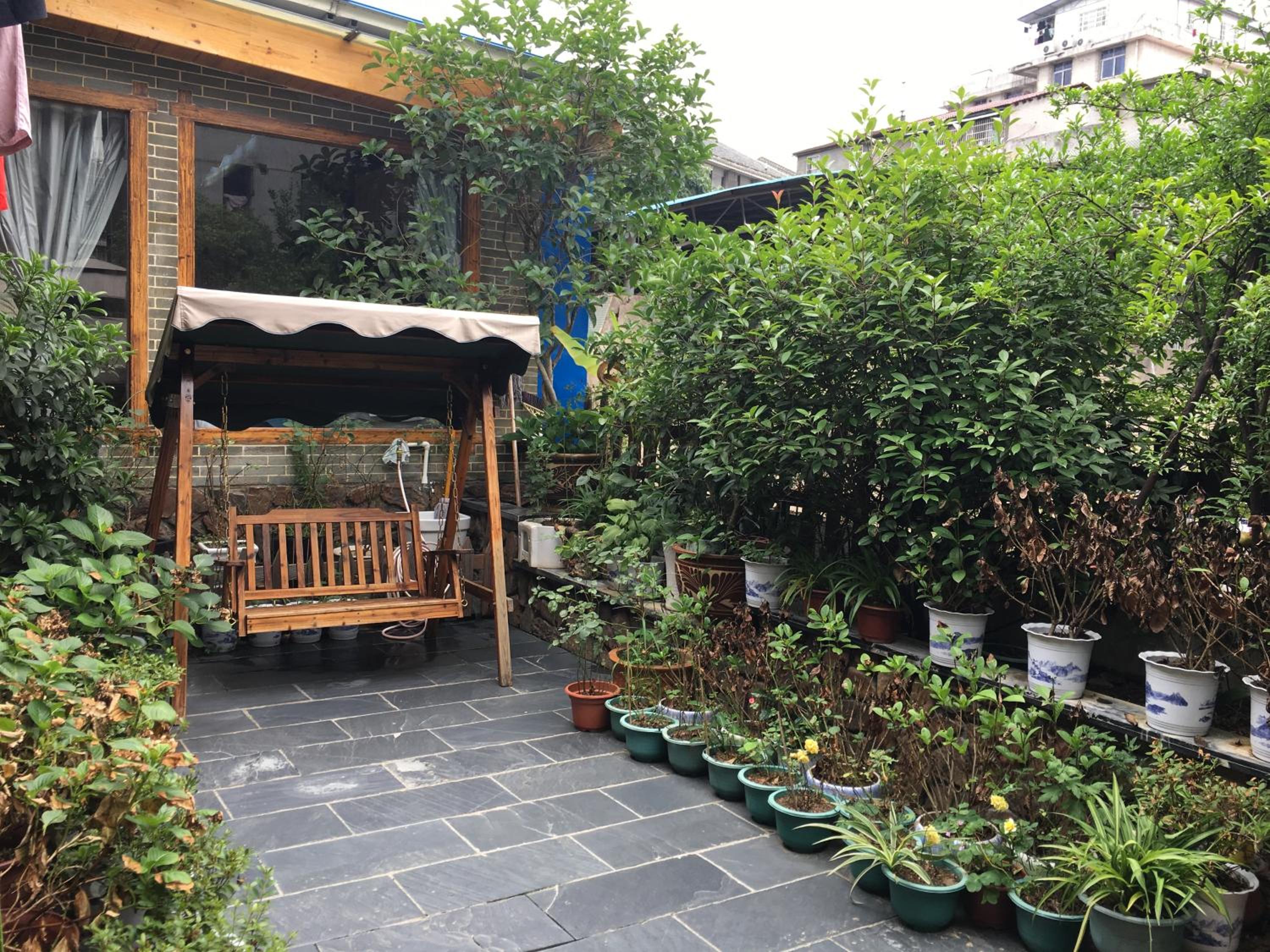 Floral Hotel · Baihui Living Zhangjiajie