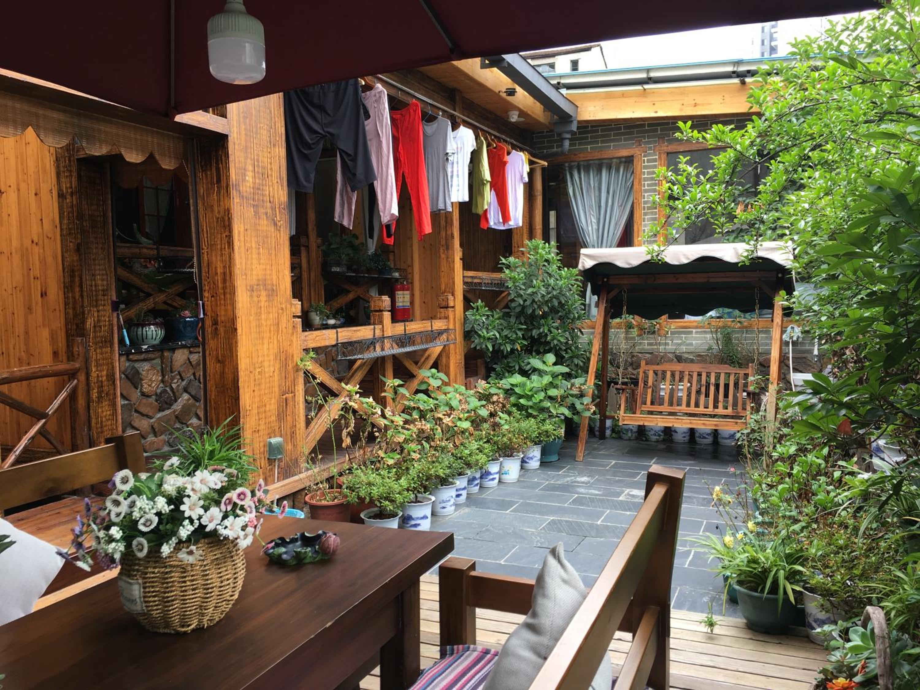 Floral Hotel · Baihui Living Zhangjiajie