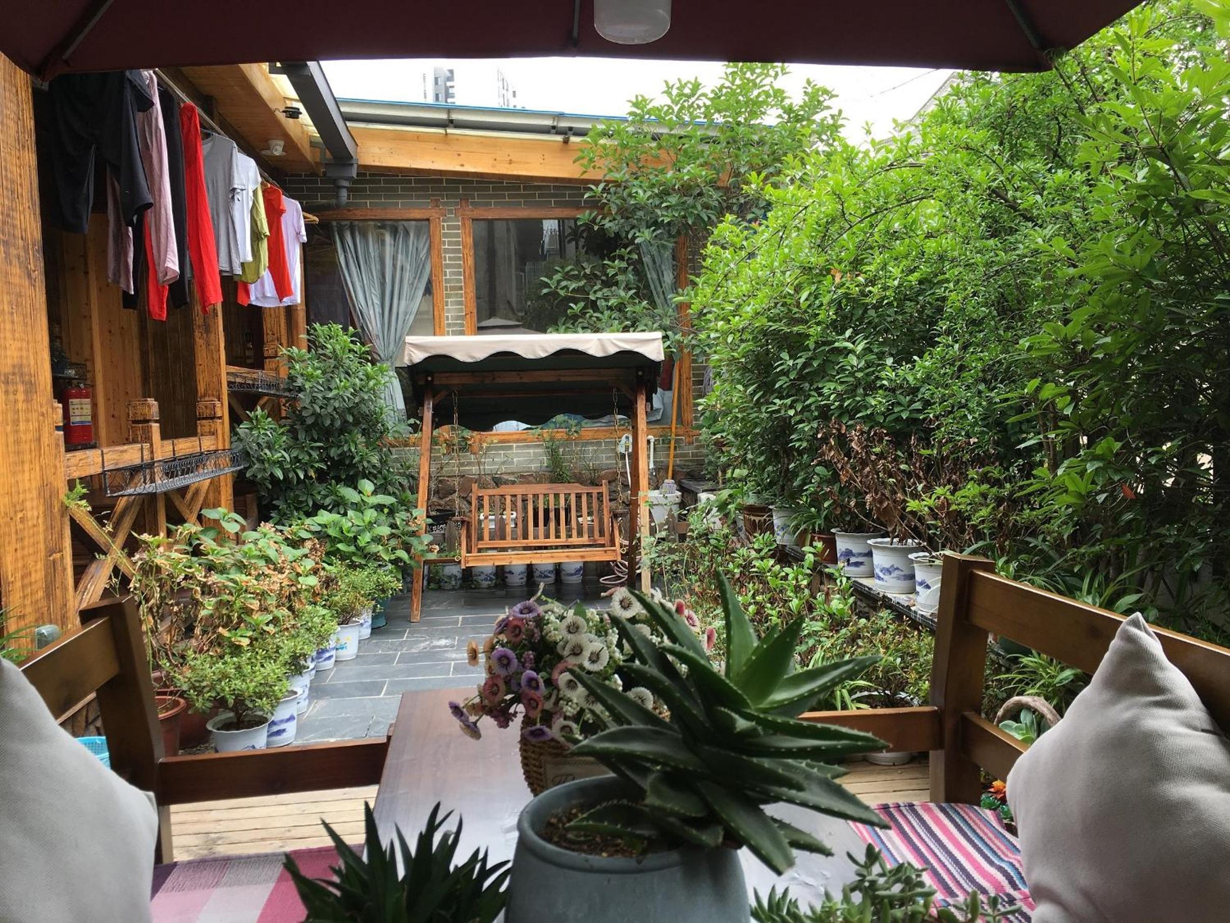 Floral Hotel · Baihui Living Zhangjiajie