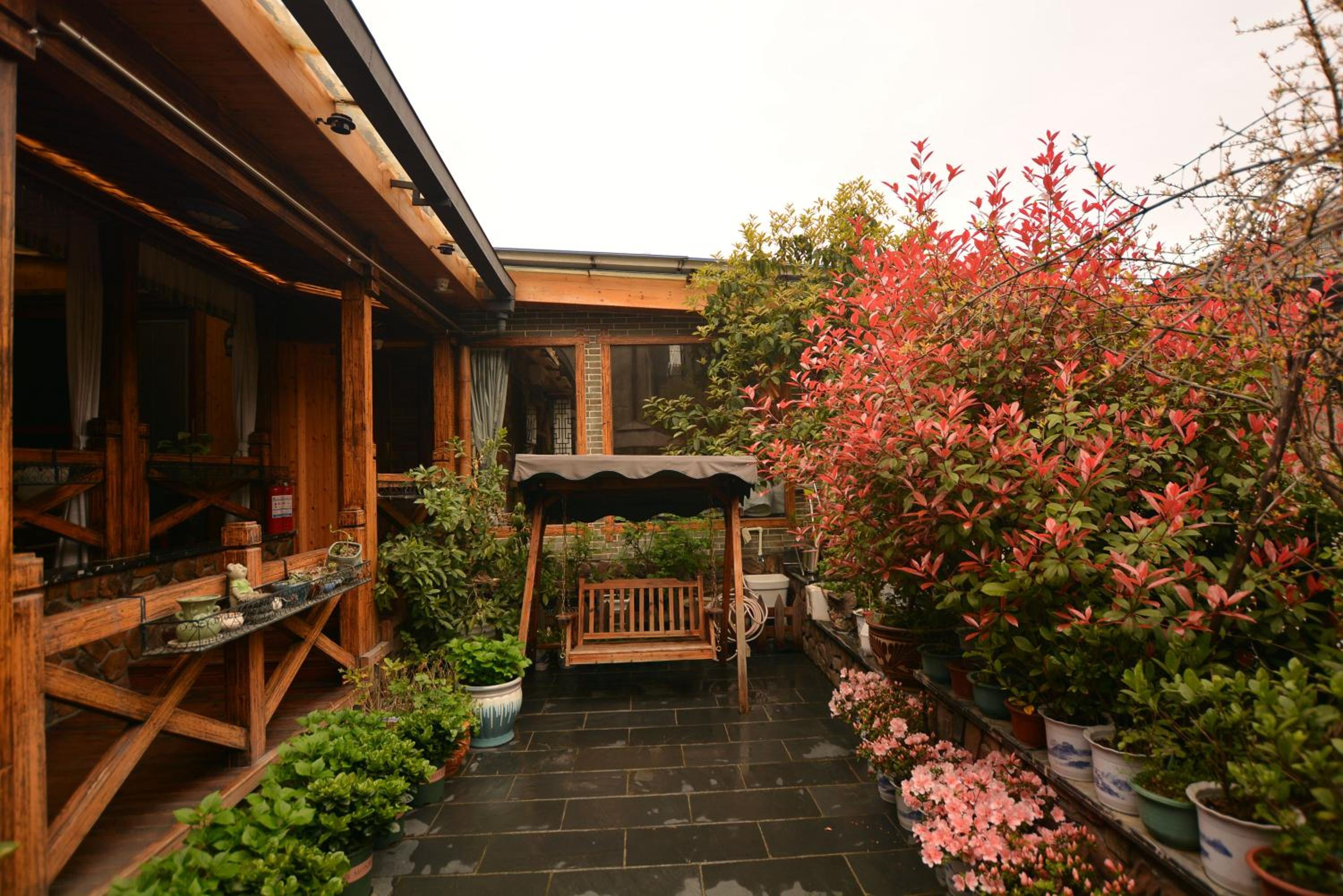 Floral Hotel · Baihui Living Zhangjiajie