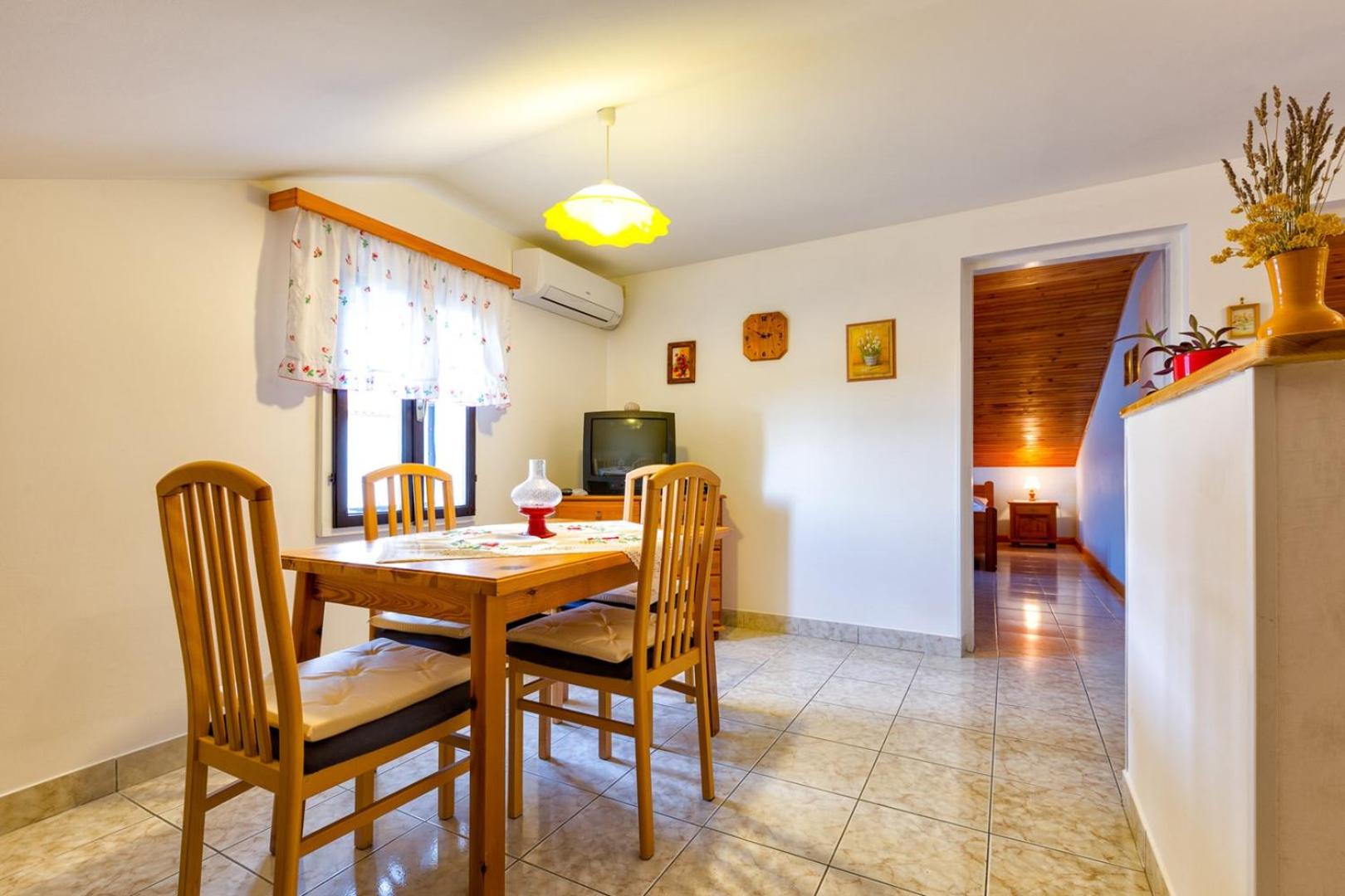 Apartments Nona, Miholaščica view 5
