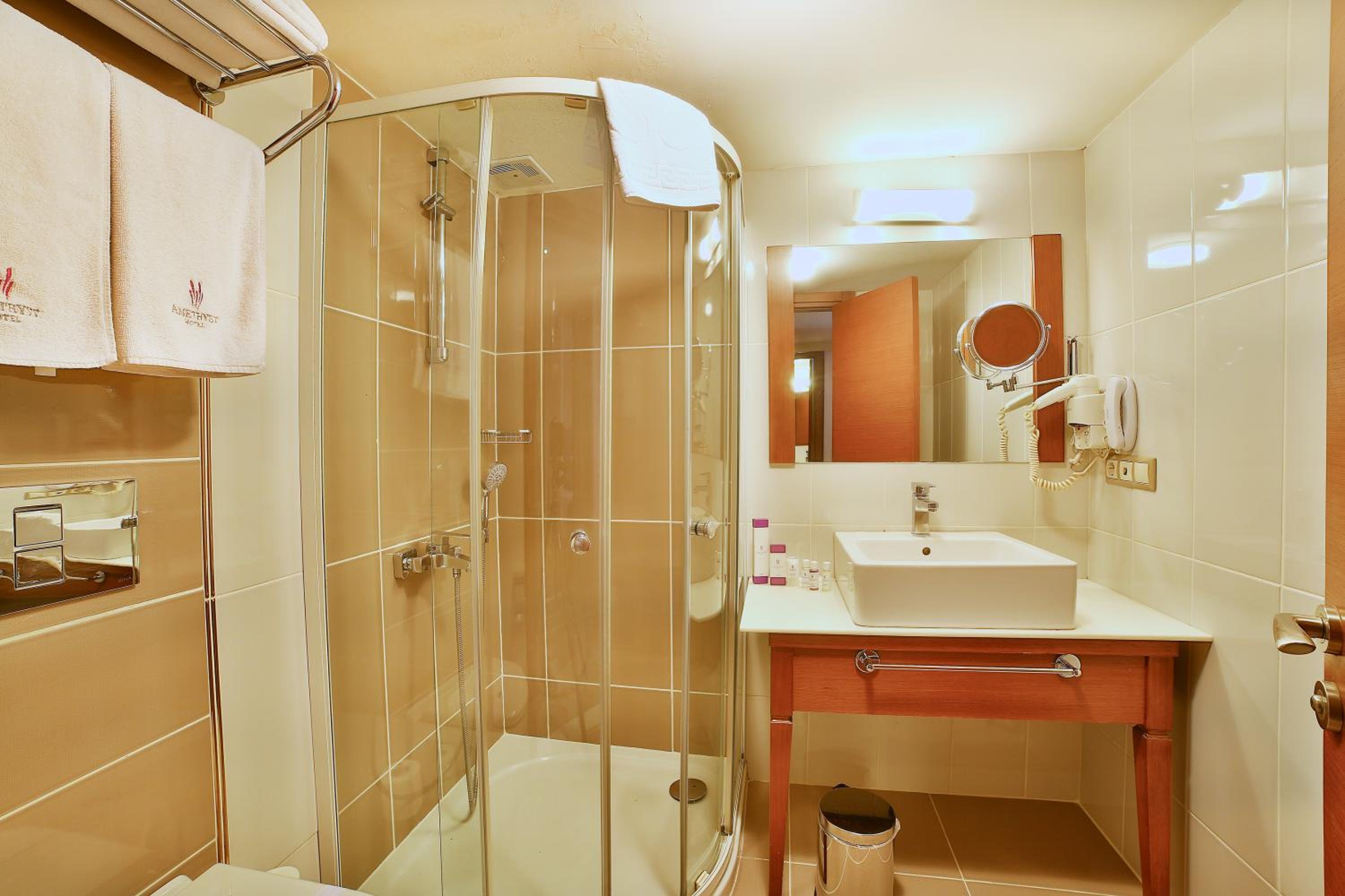 Amethyst Hotel - Image 68