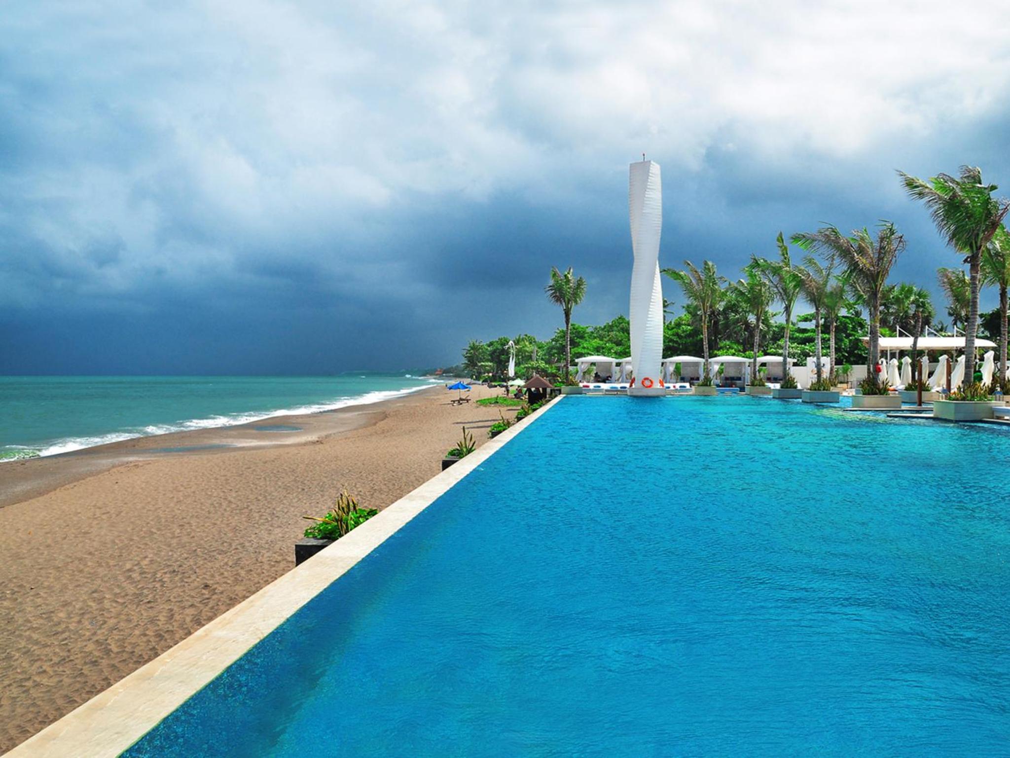 Lv8 Resort Hotel