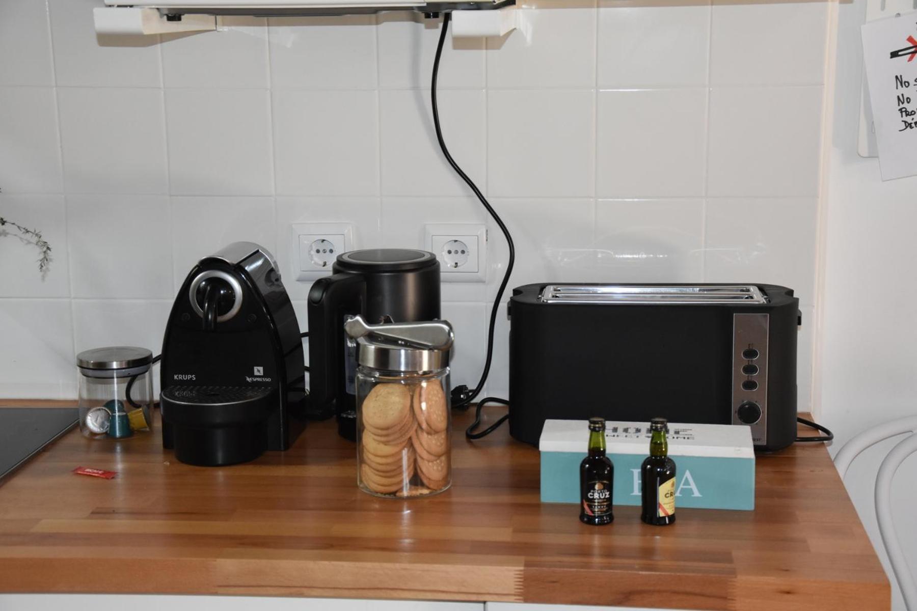 Domus Avocat en Valença — kitchen