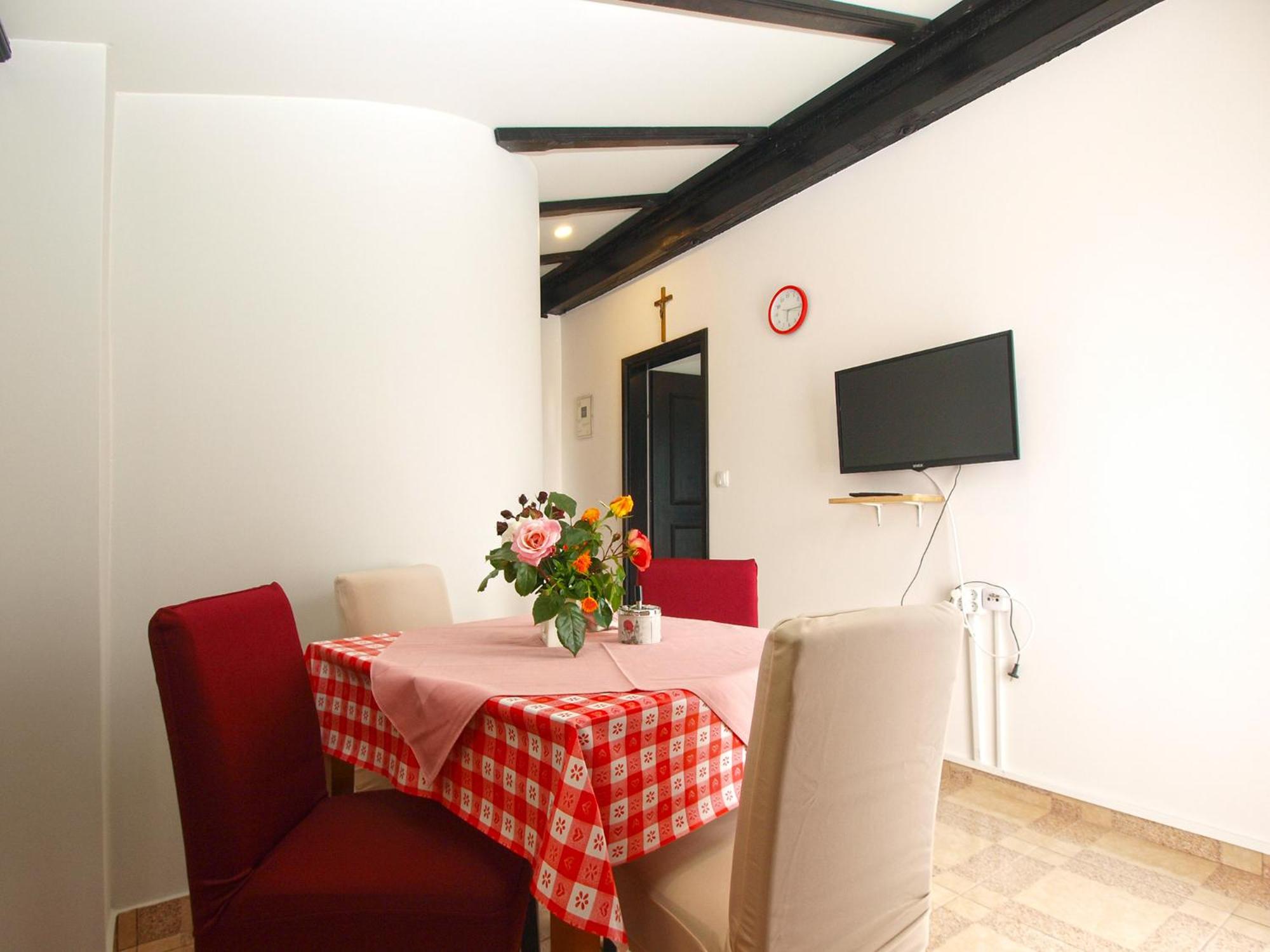 Apartments Dragica 1251