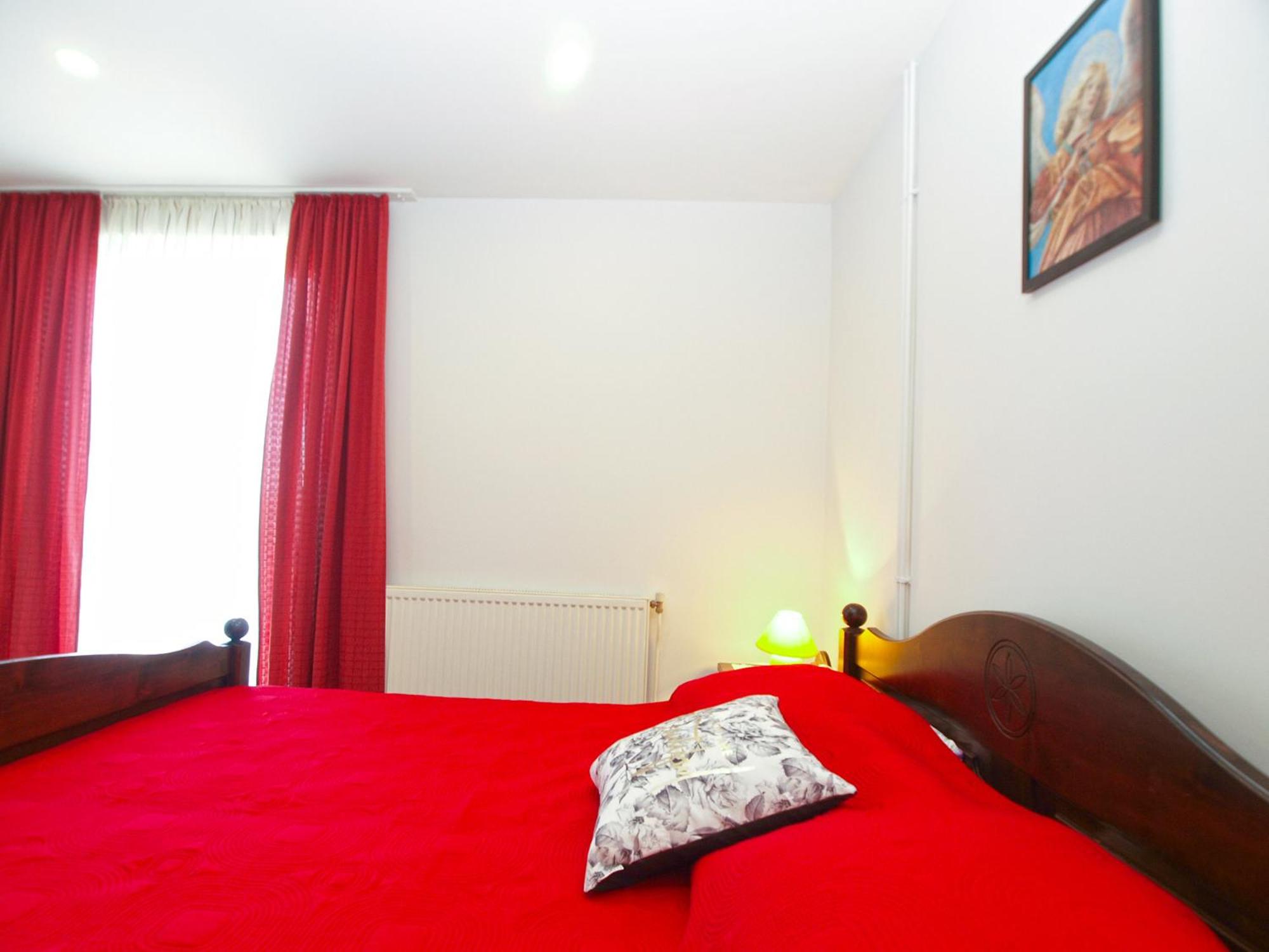 Apartments Dragica 1251