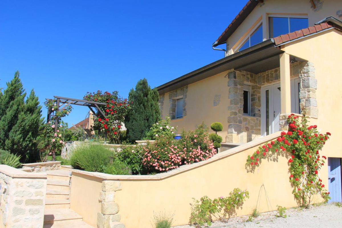 La Villanelle view 3