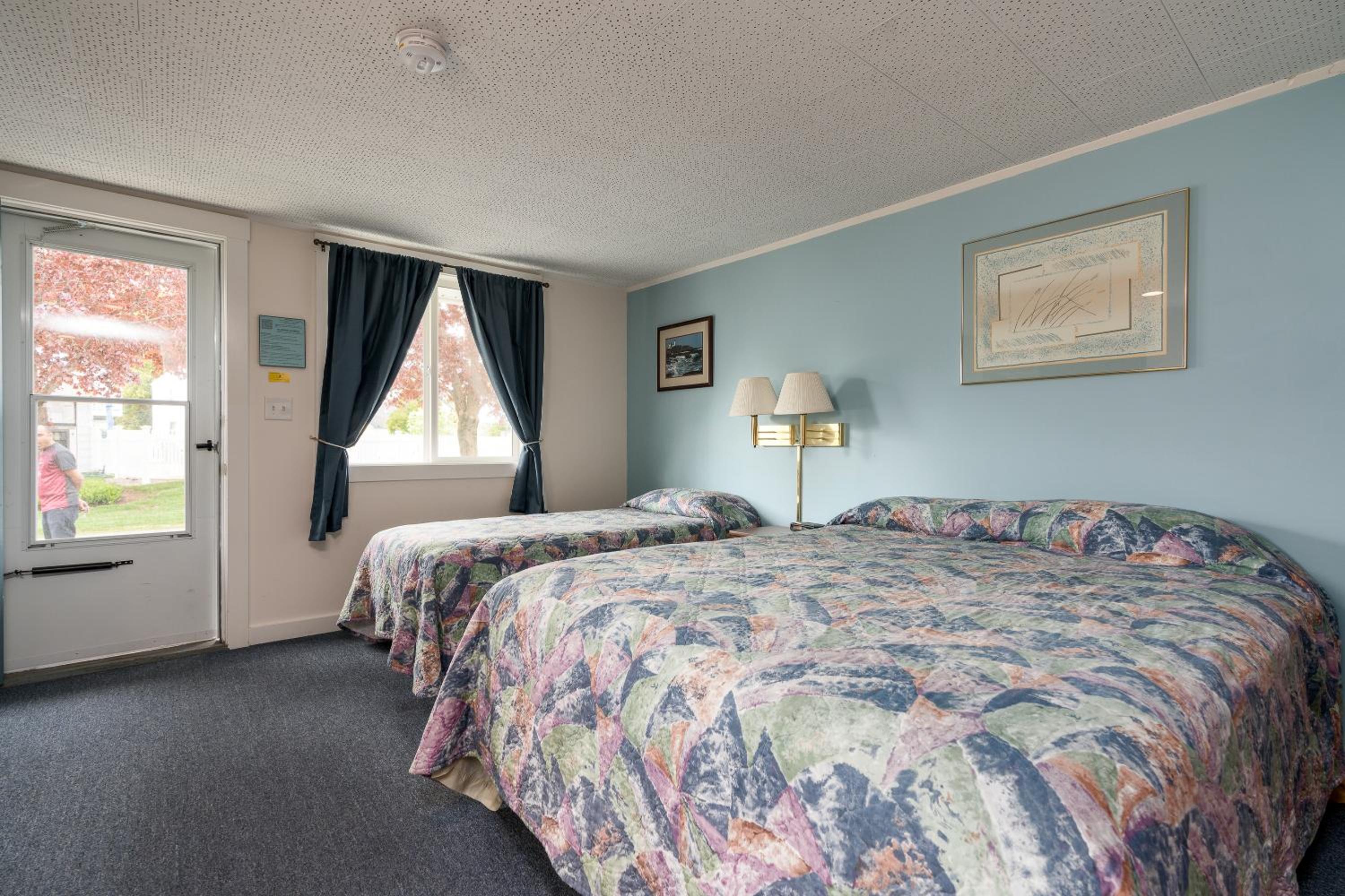 Ne'r Beach Motel