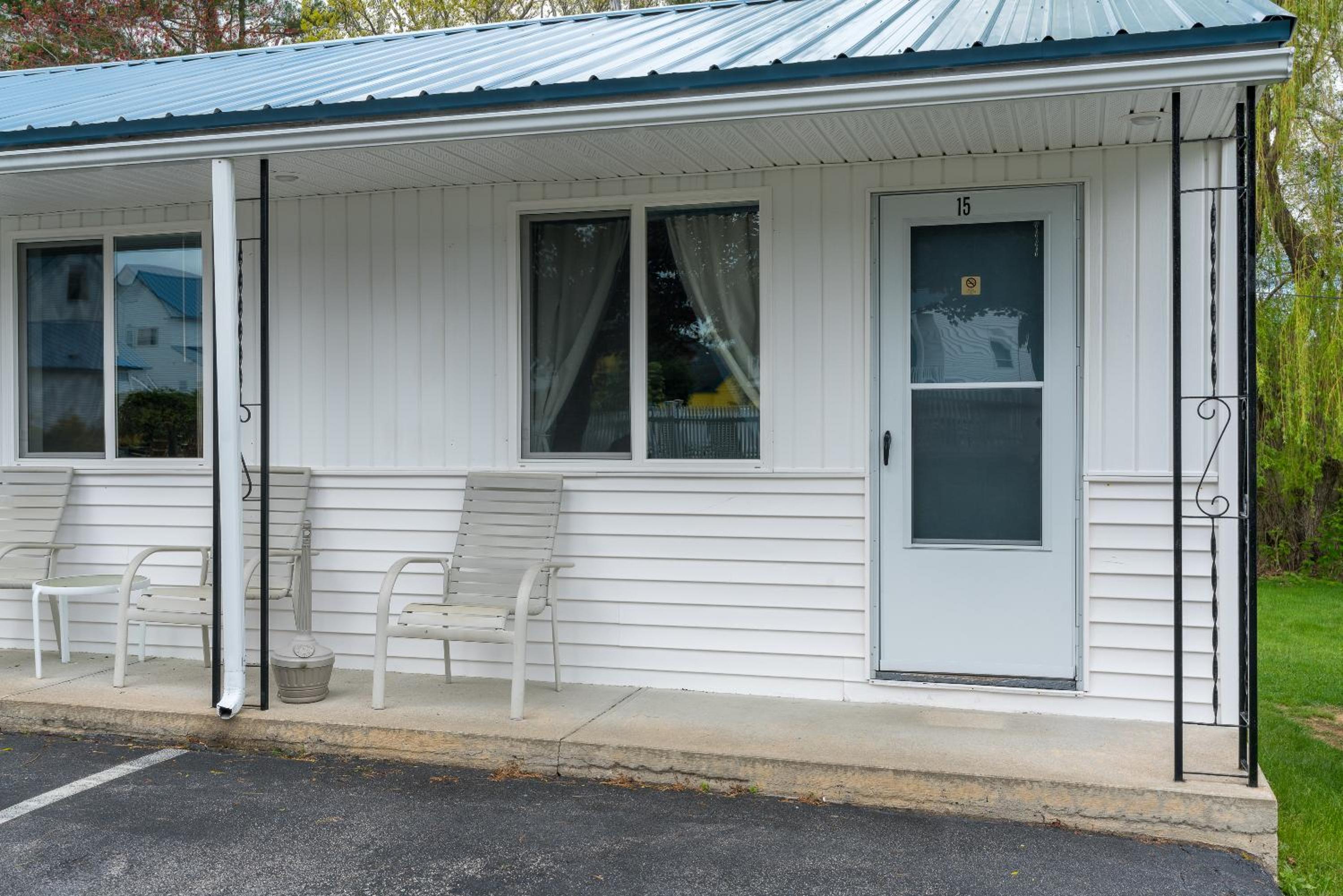 Ne'r Beach Motel