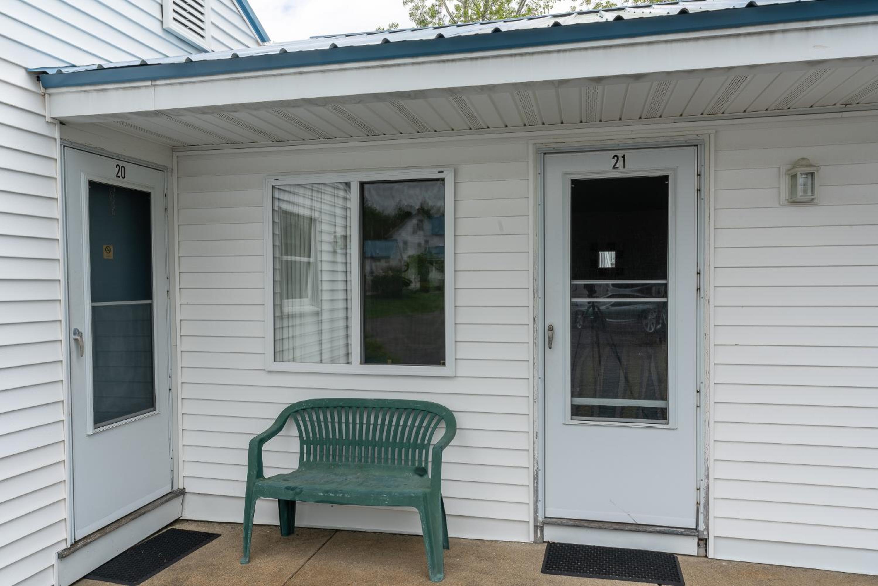 Ne'r Beach Motel
