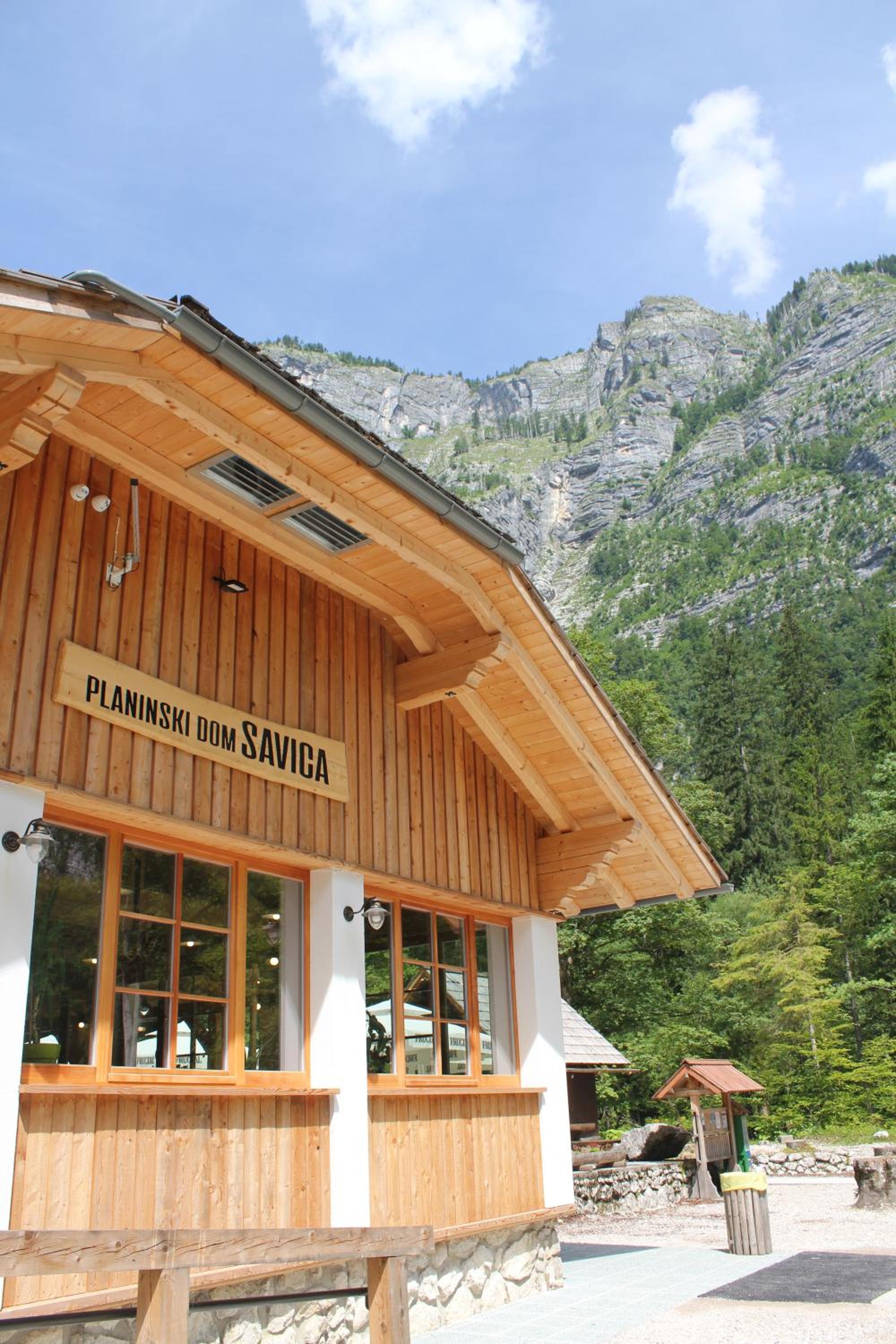 Planinski dom Savica view 4