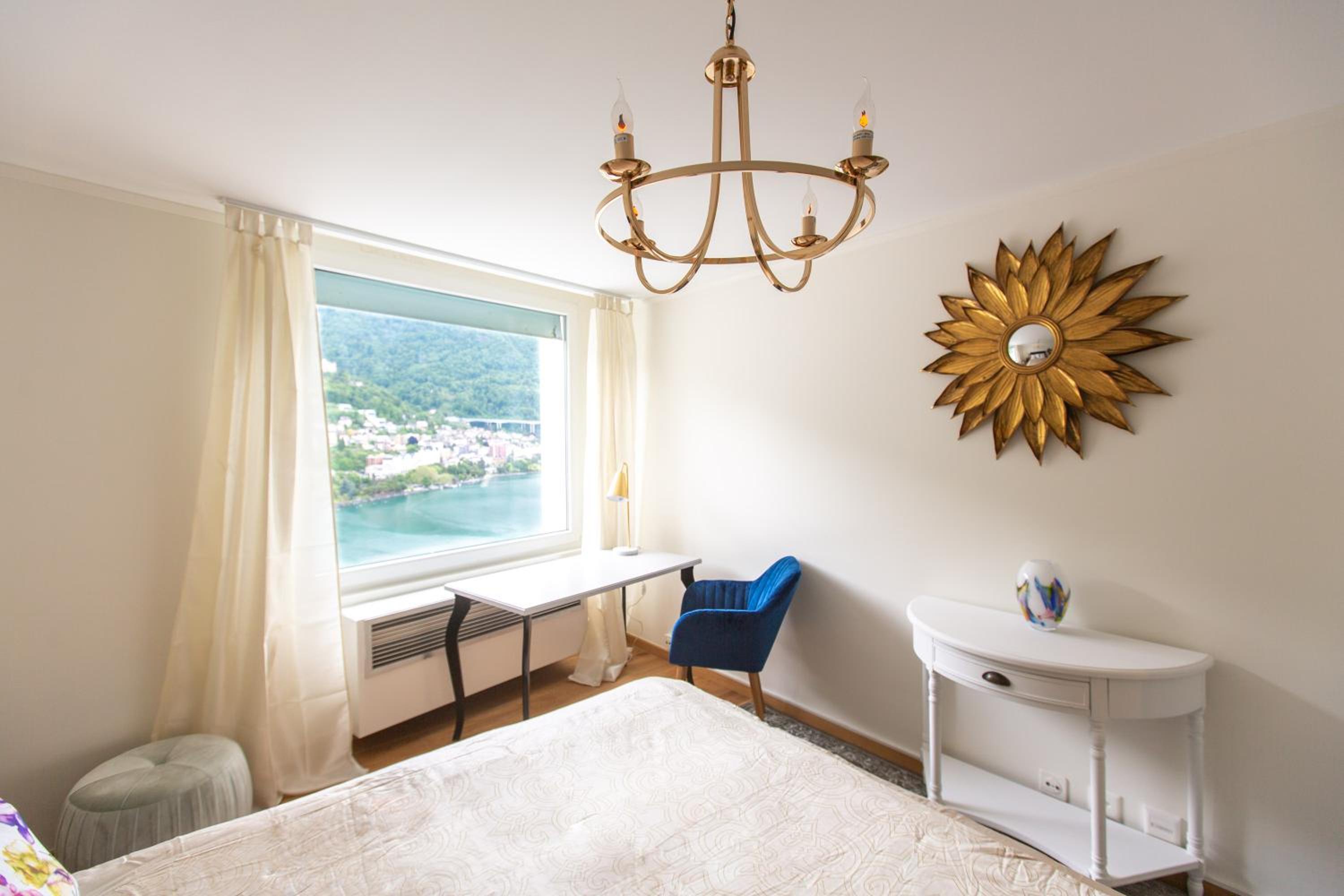 Montreux & Leman View Apartment view 3