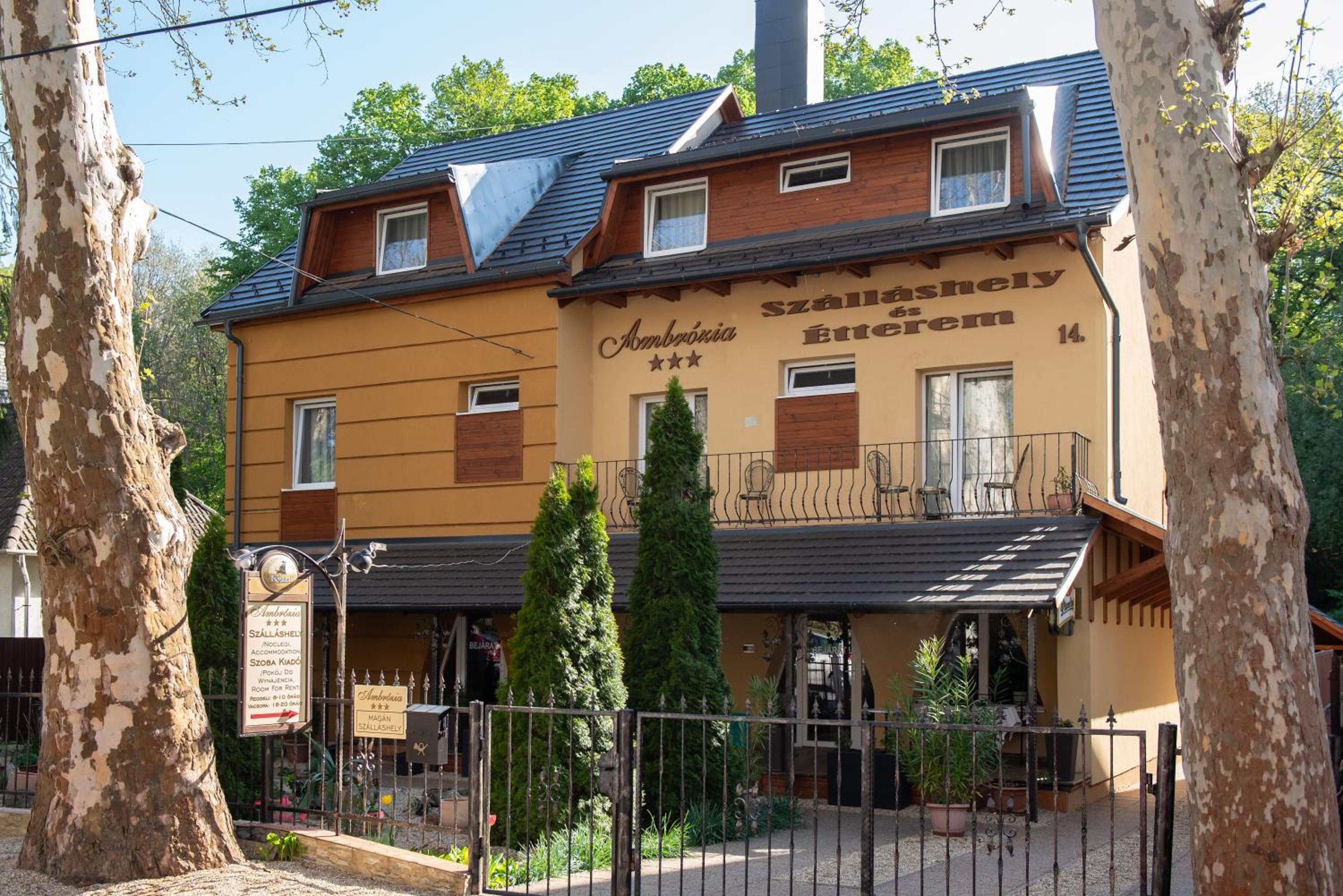 Ambrózia Szálláshely és Étterem view 5