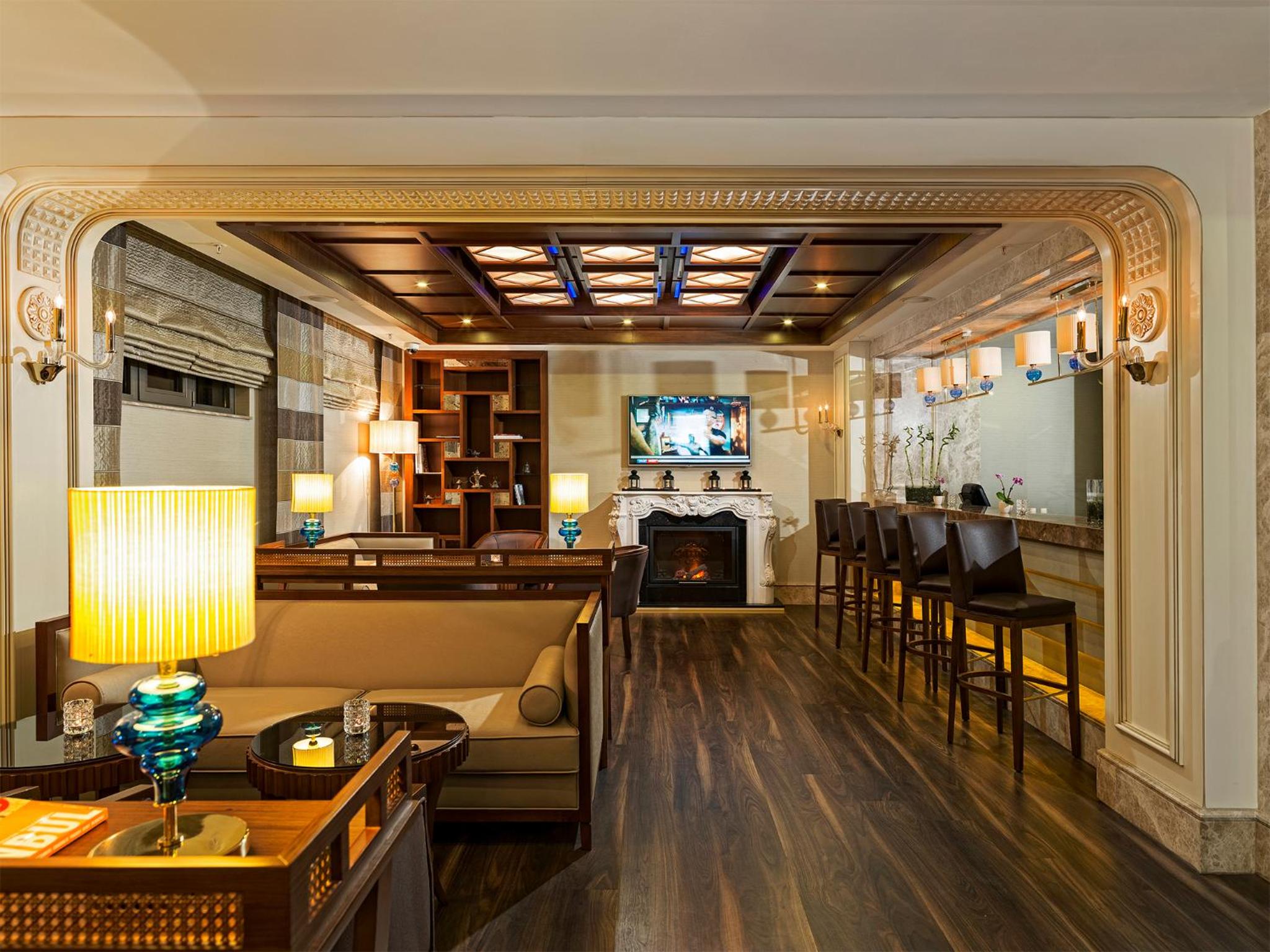 Manesol Boutique Galata - Image 37