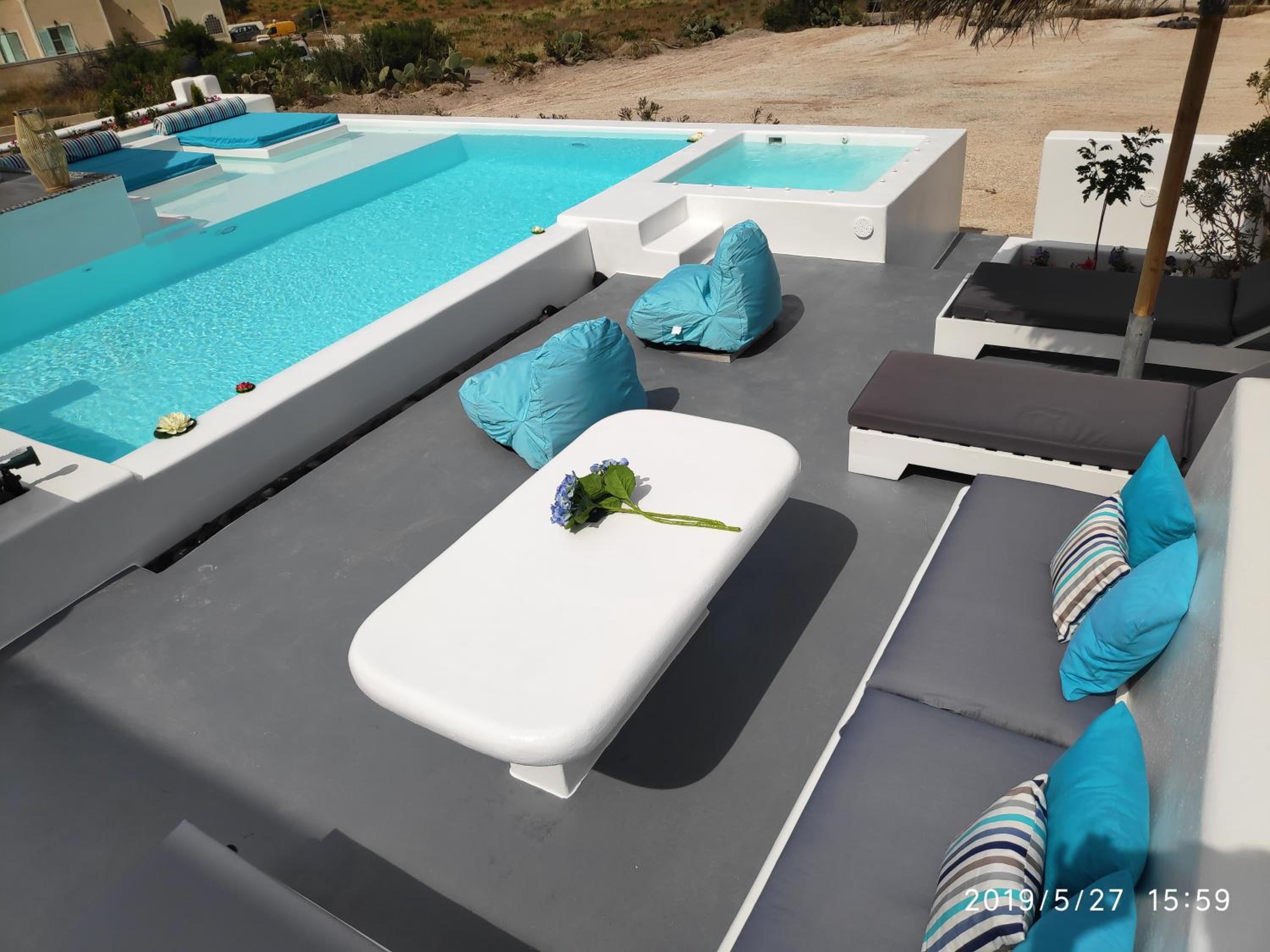 Santoxenia luxury villa