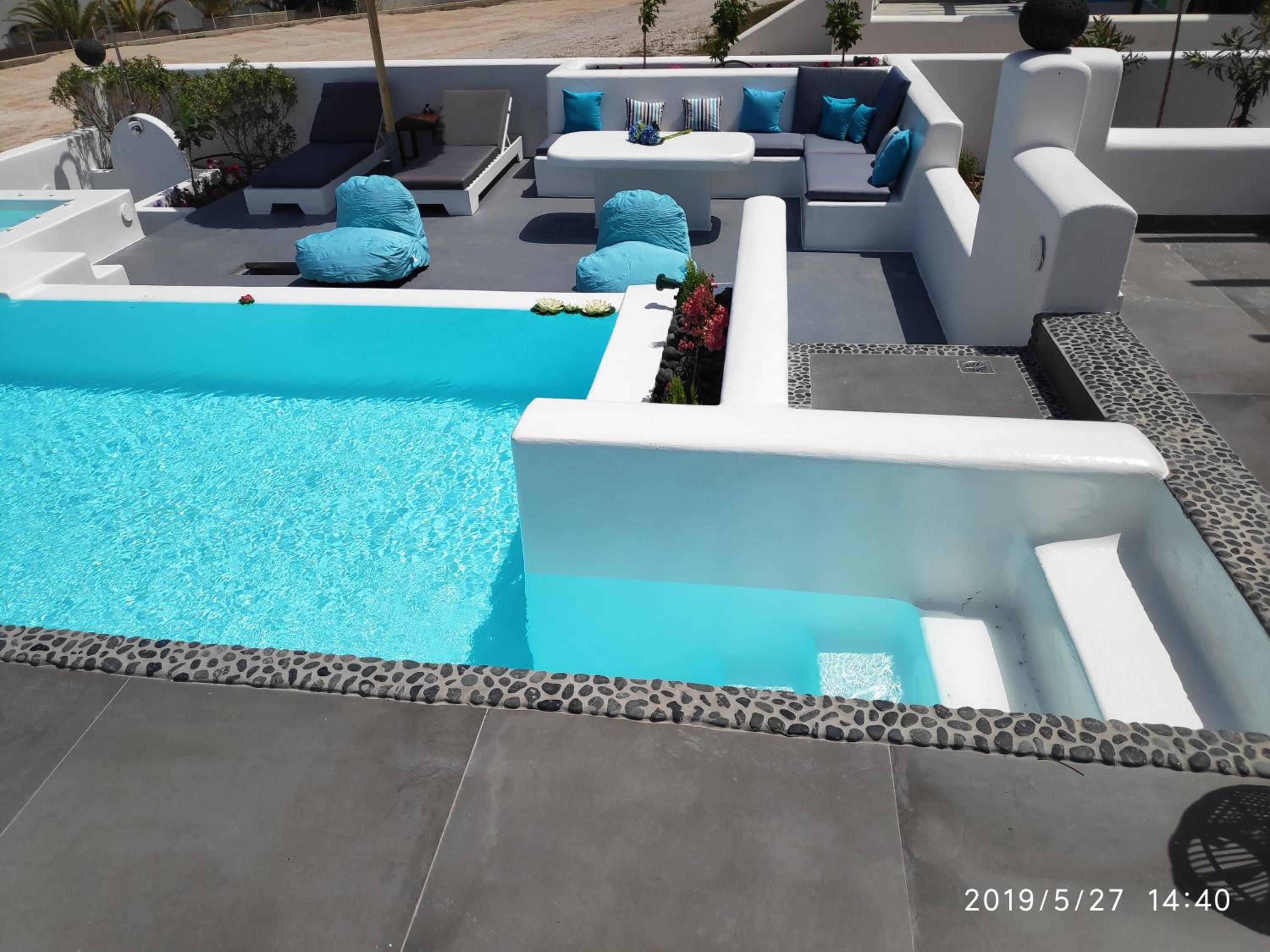 Santoxenia luxury villa