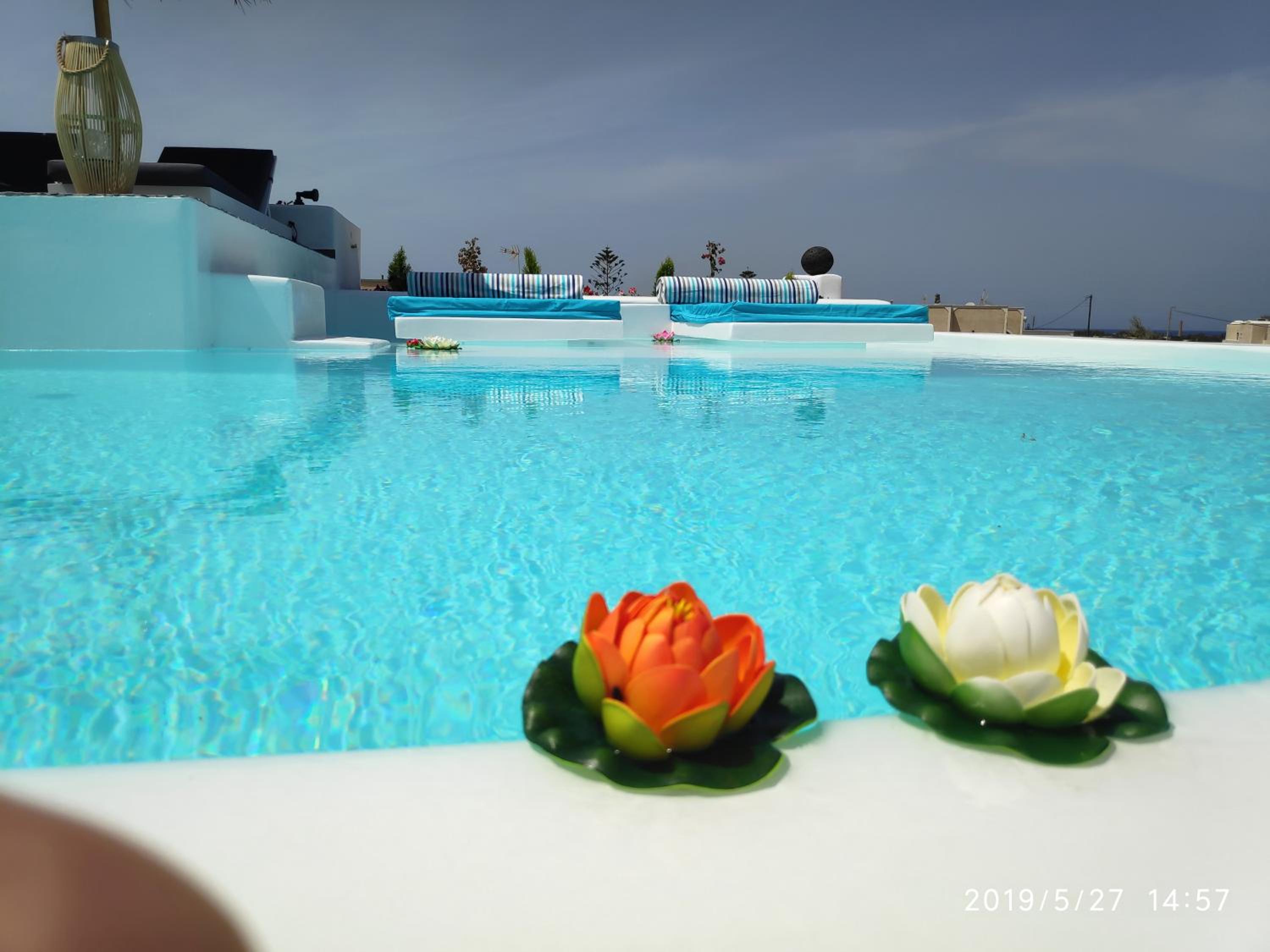 Santoxenia luxury villa