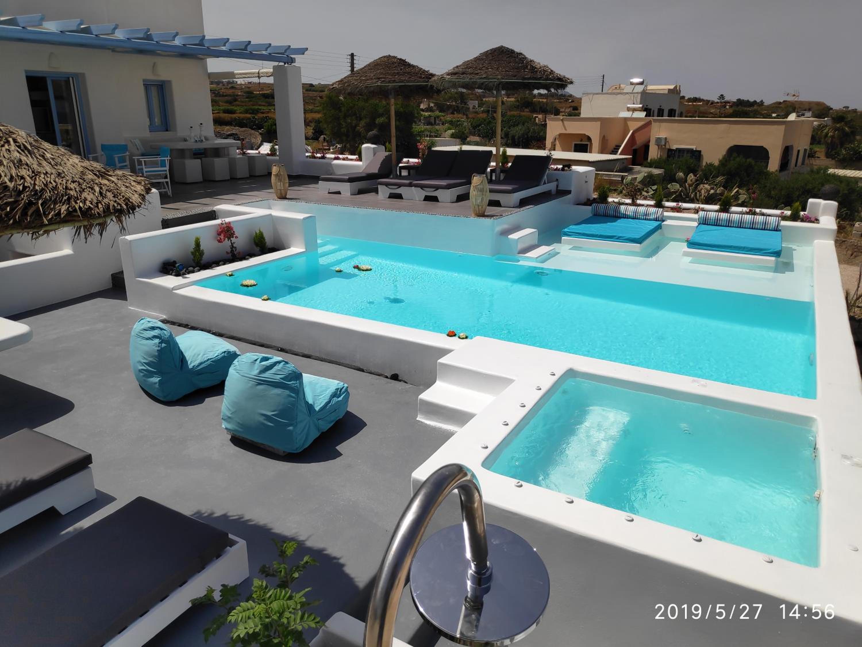 Santoxenia luxury villa