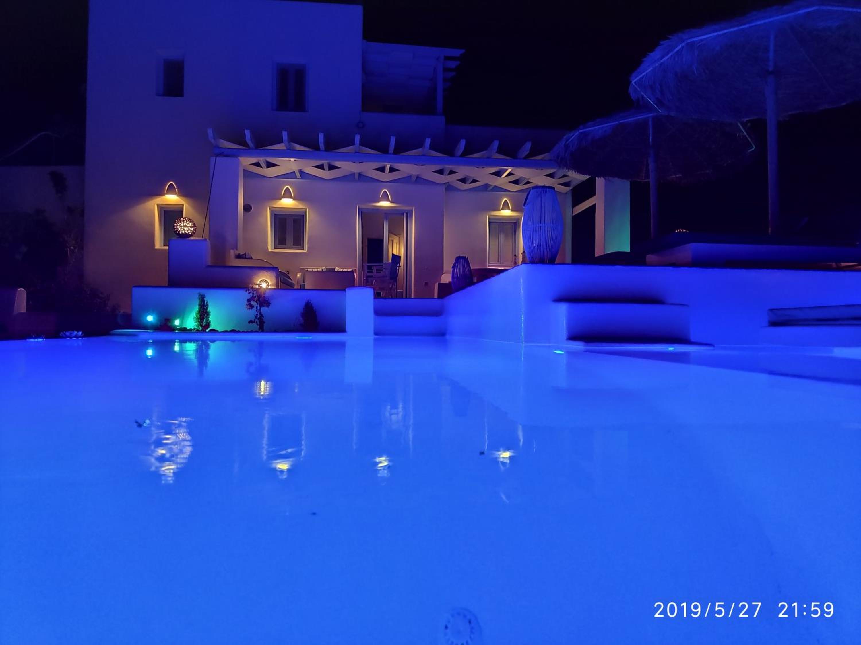 Santoxenia luxury villa