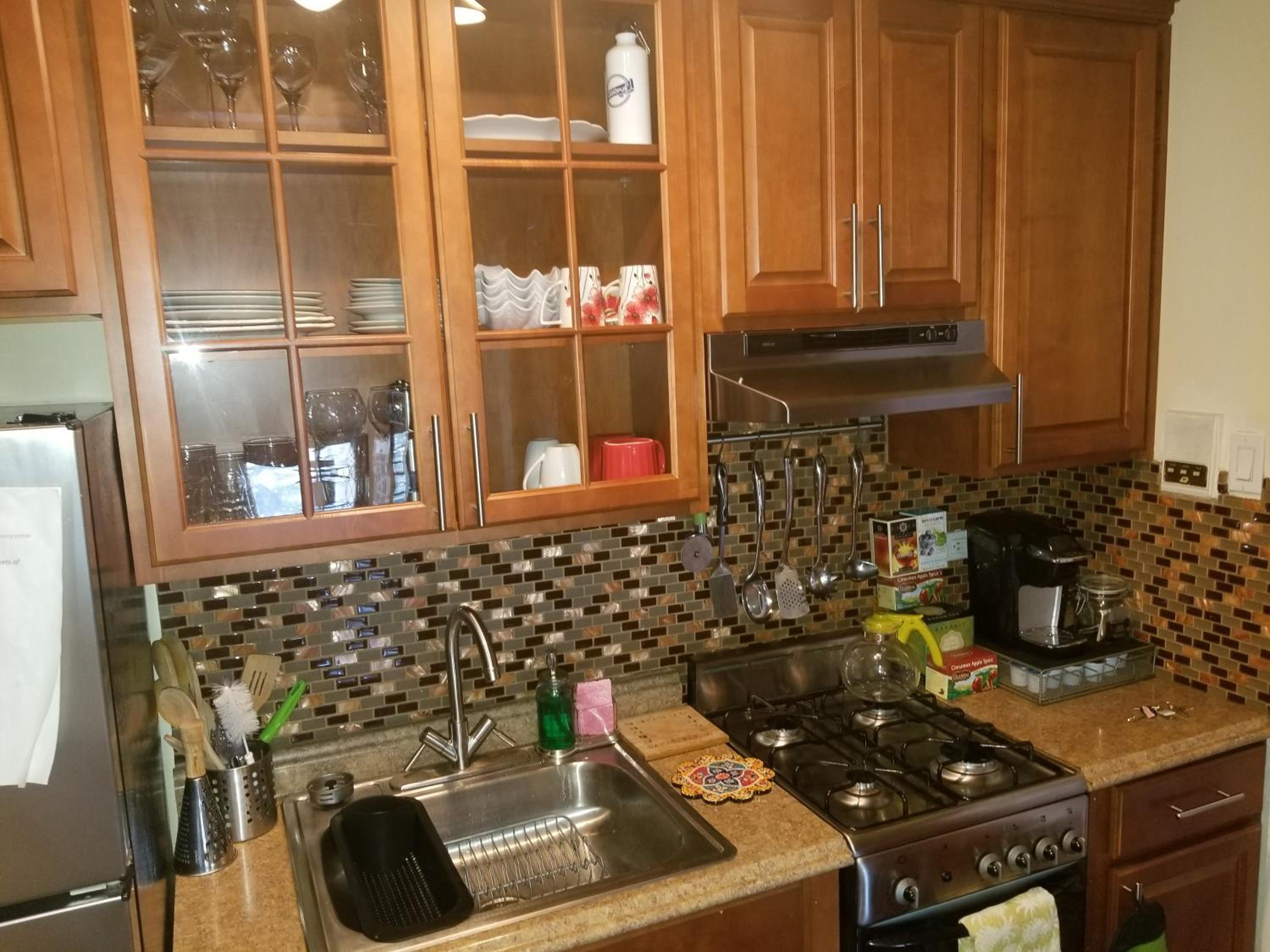Cozy Fully Furnished Apartment Near Prospect Park & Public Transport view 5