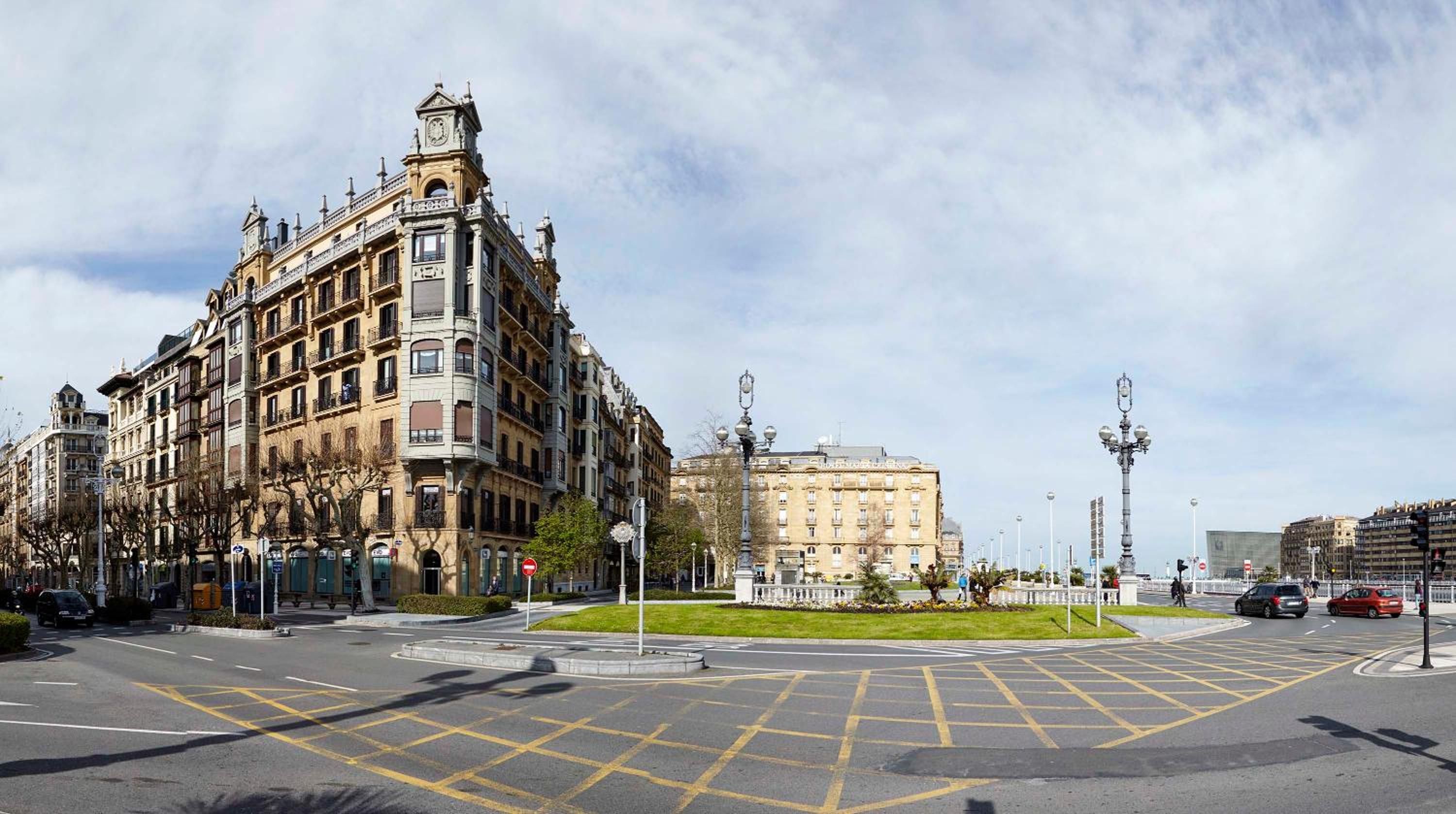 Avenida Suite by FeelFree Rentals view 3