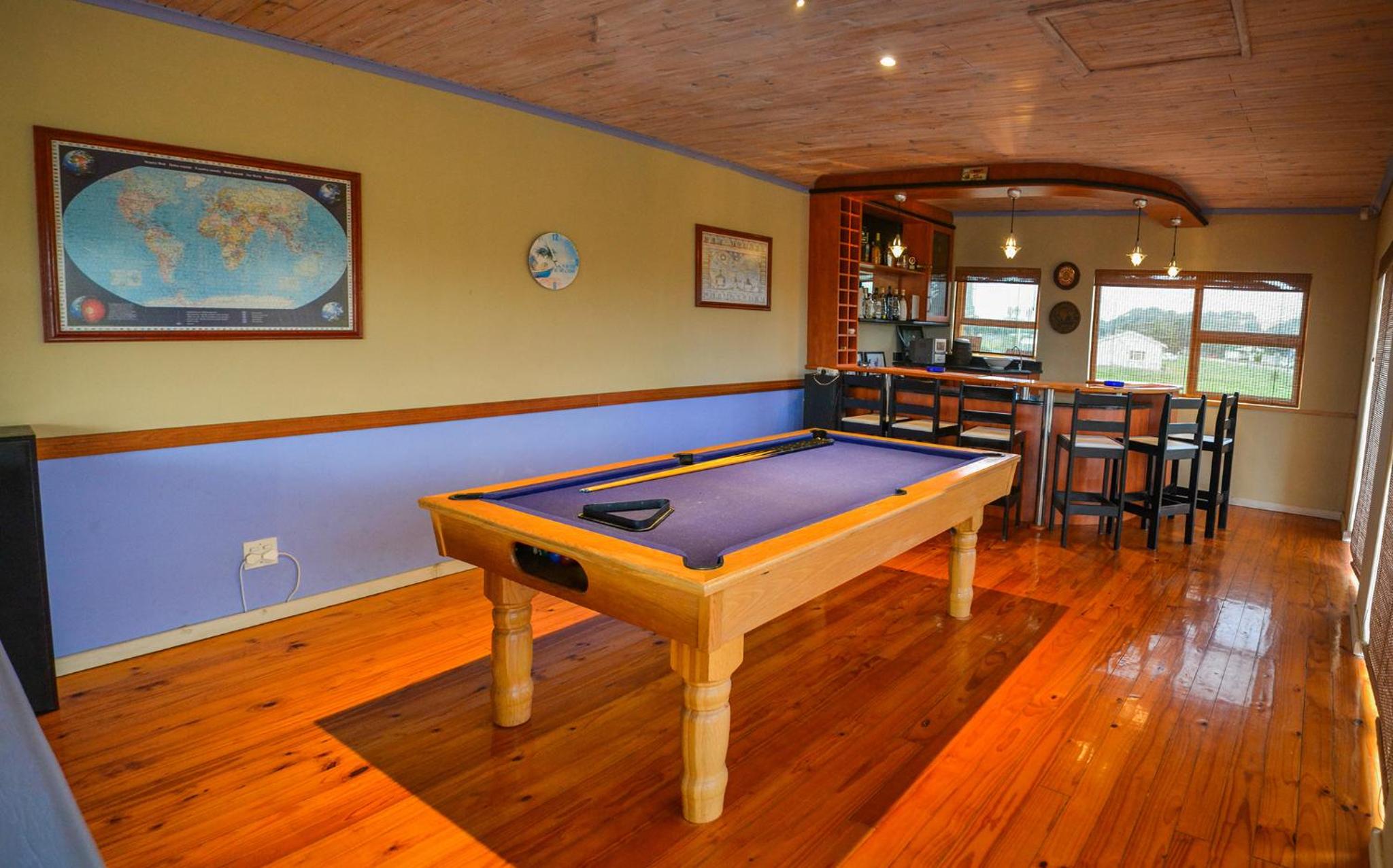 Adventure House - Colchester - 5km from Elephant Park view 5