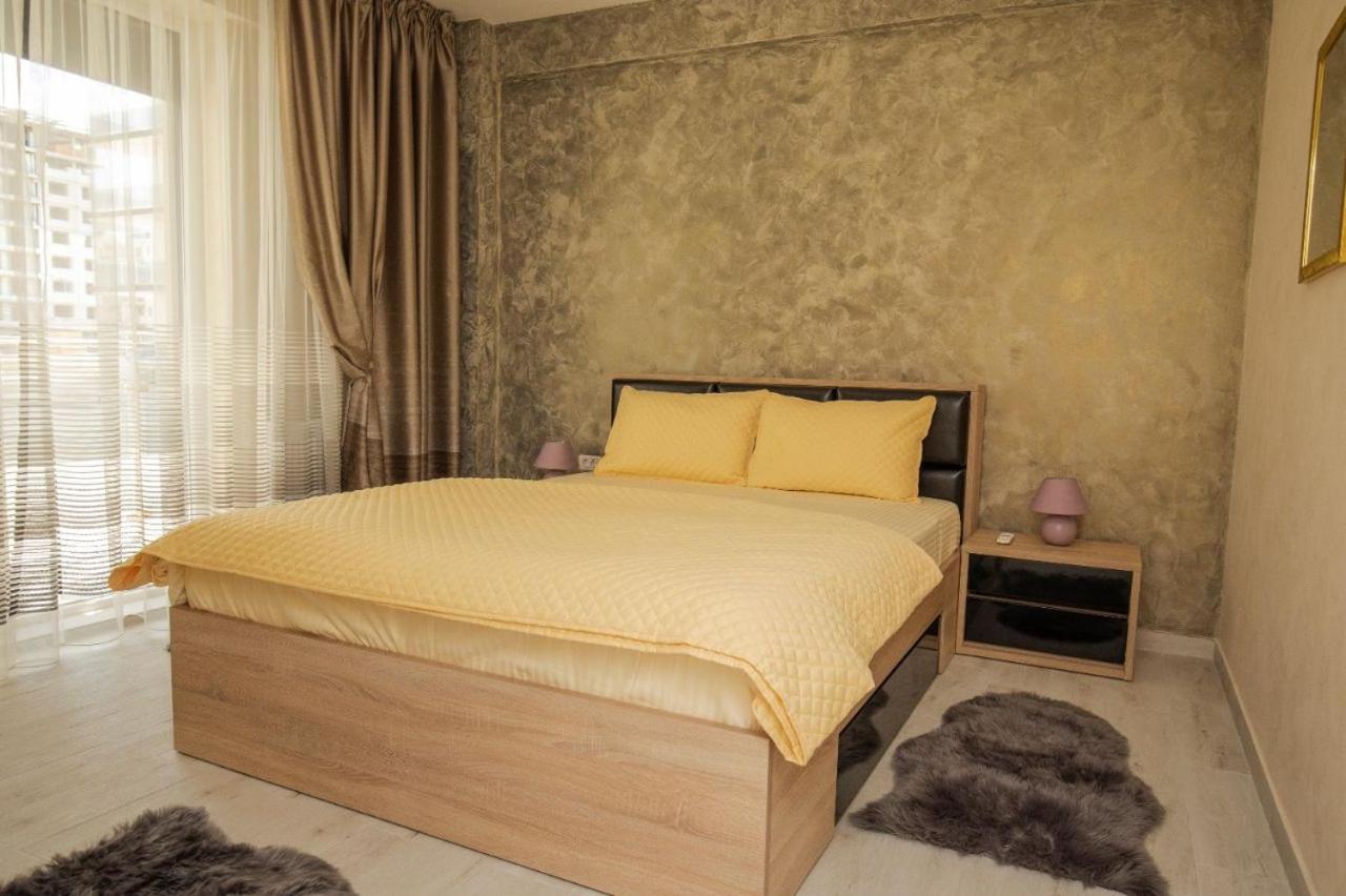 Golden Apartment 1 view 3