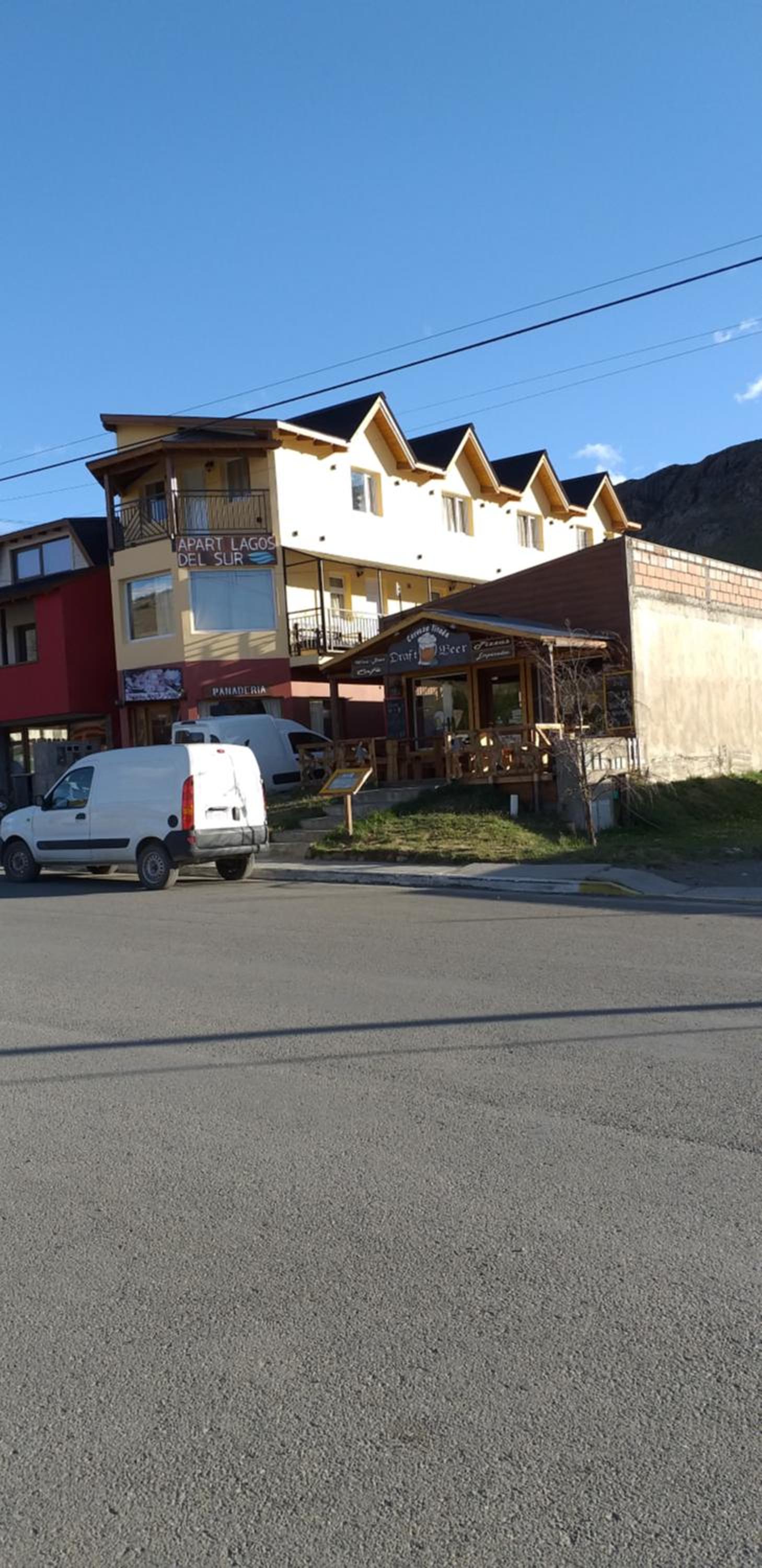 Lagos del Sur