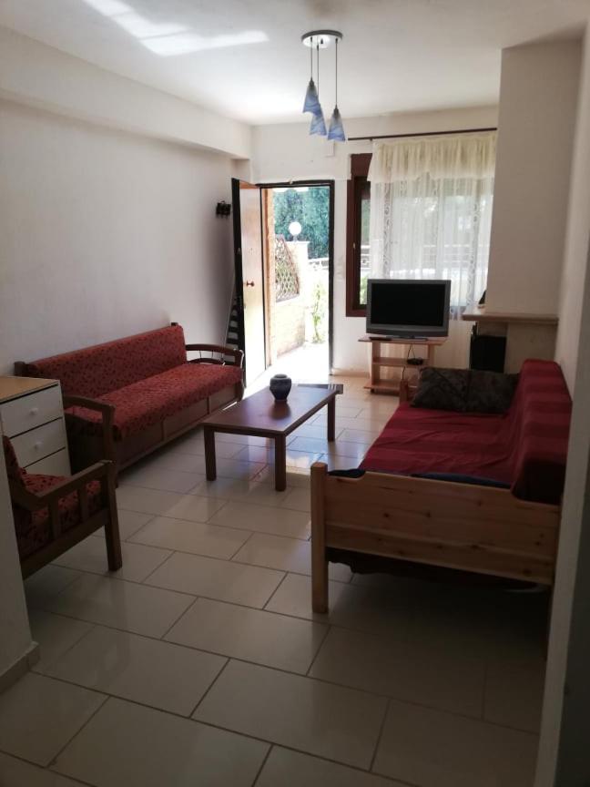 Μaisonette of 6 persons, 50 meters from the sea