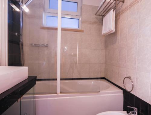 GuestReady - OceanView TopFloor w Terrace view 5
