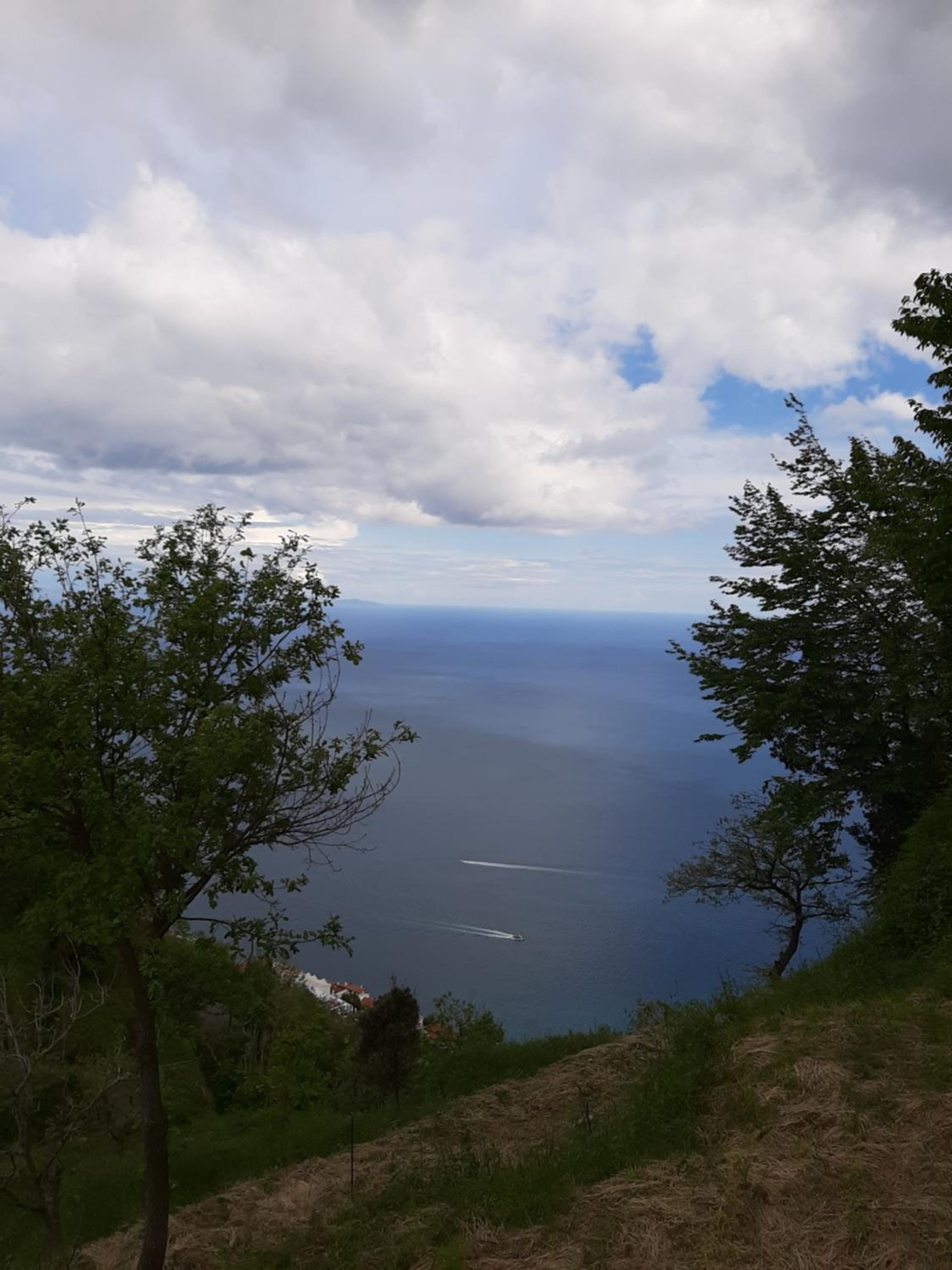 A due passi dalla costiera view 2