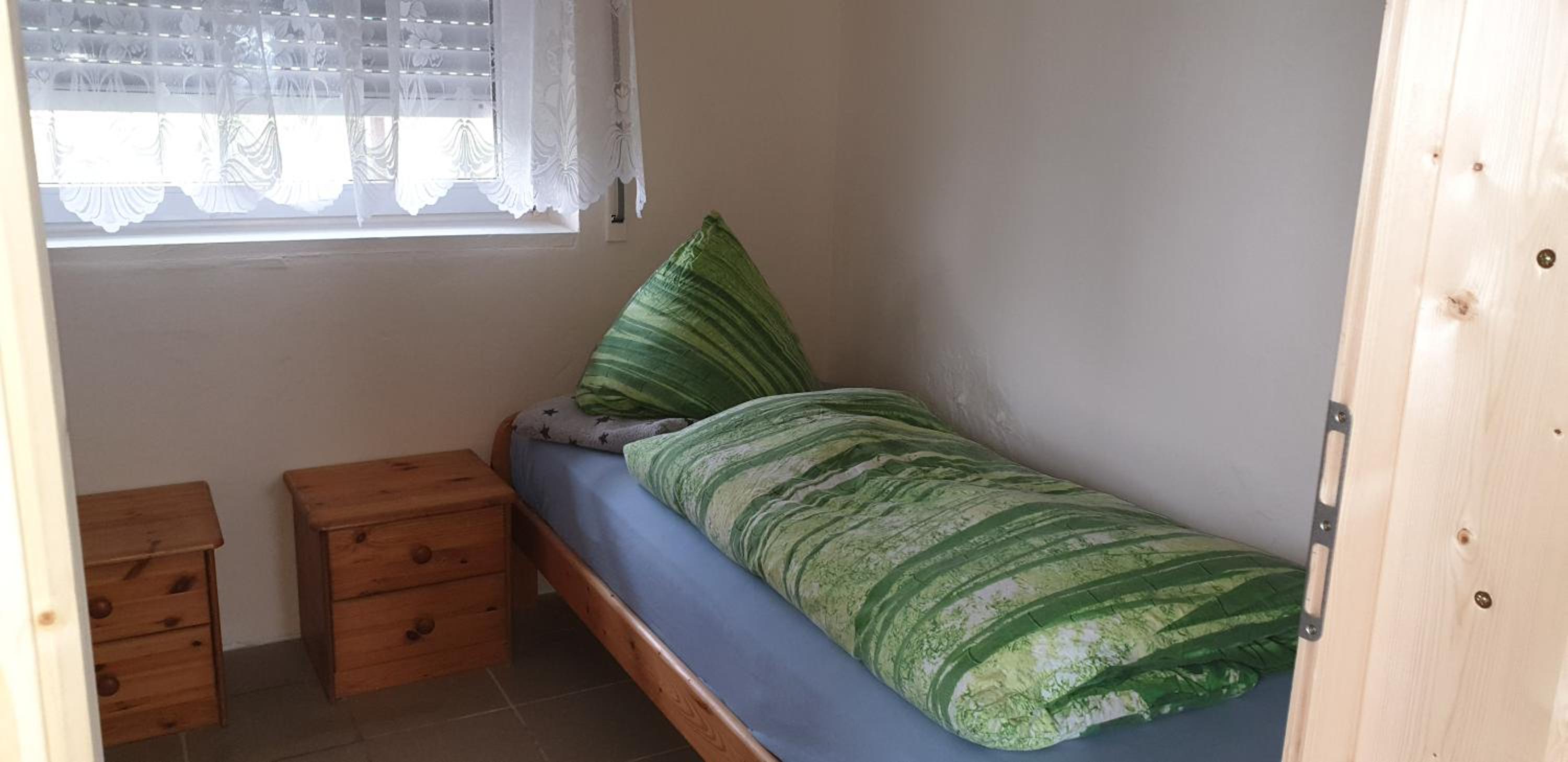5 Ferienwohnungen nähe Badesee mit Bergblick