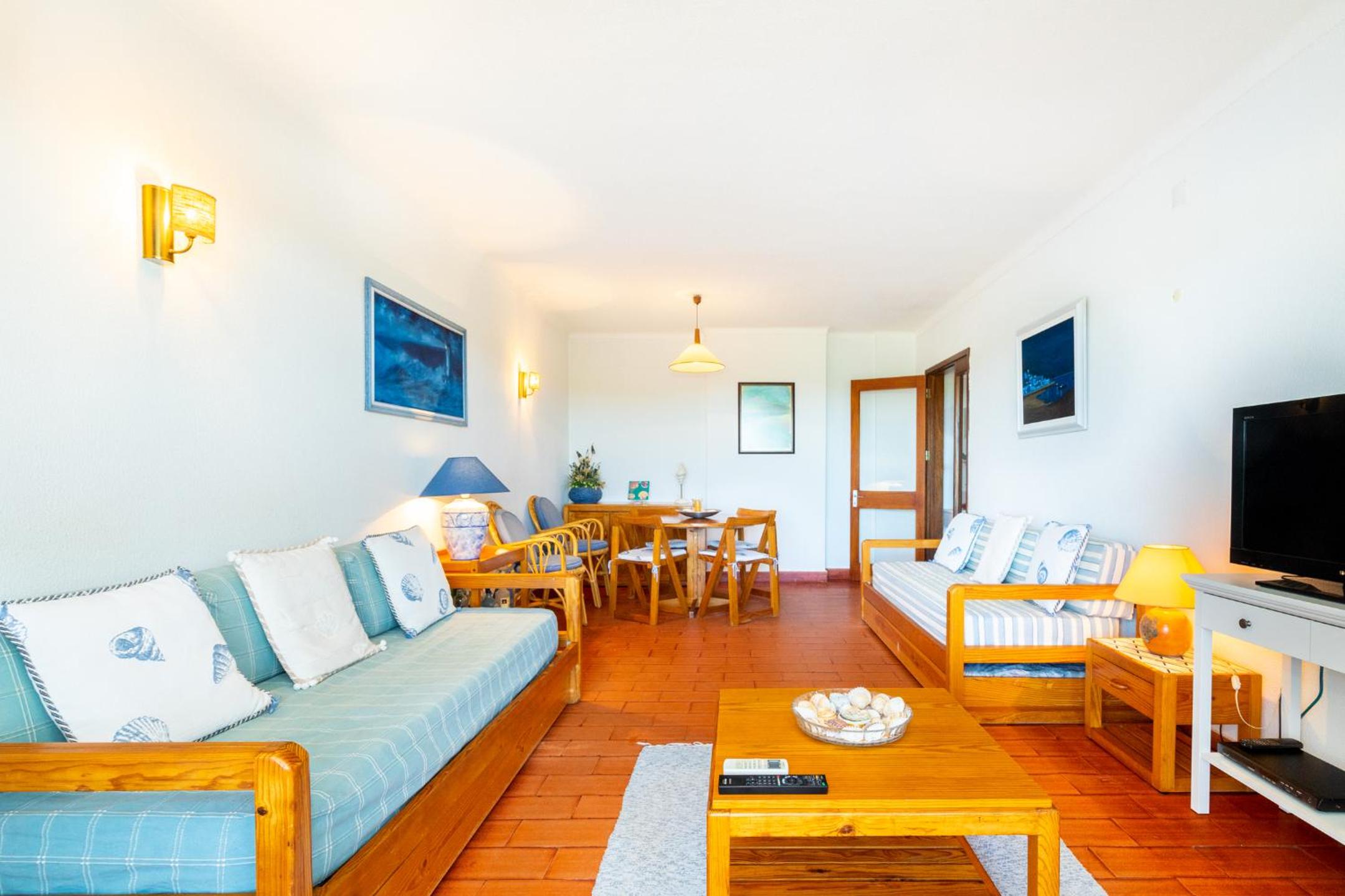 WHome | Vilamoura Sunny Apartment view 4