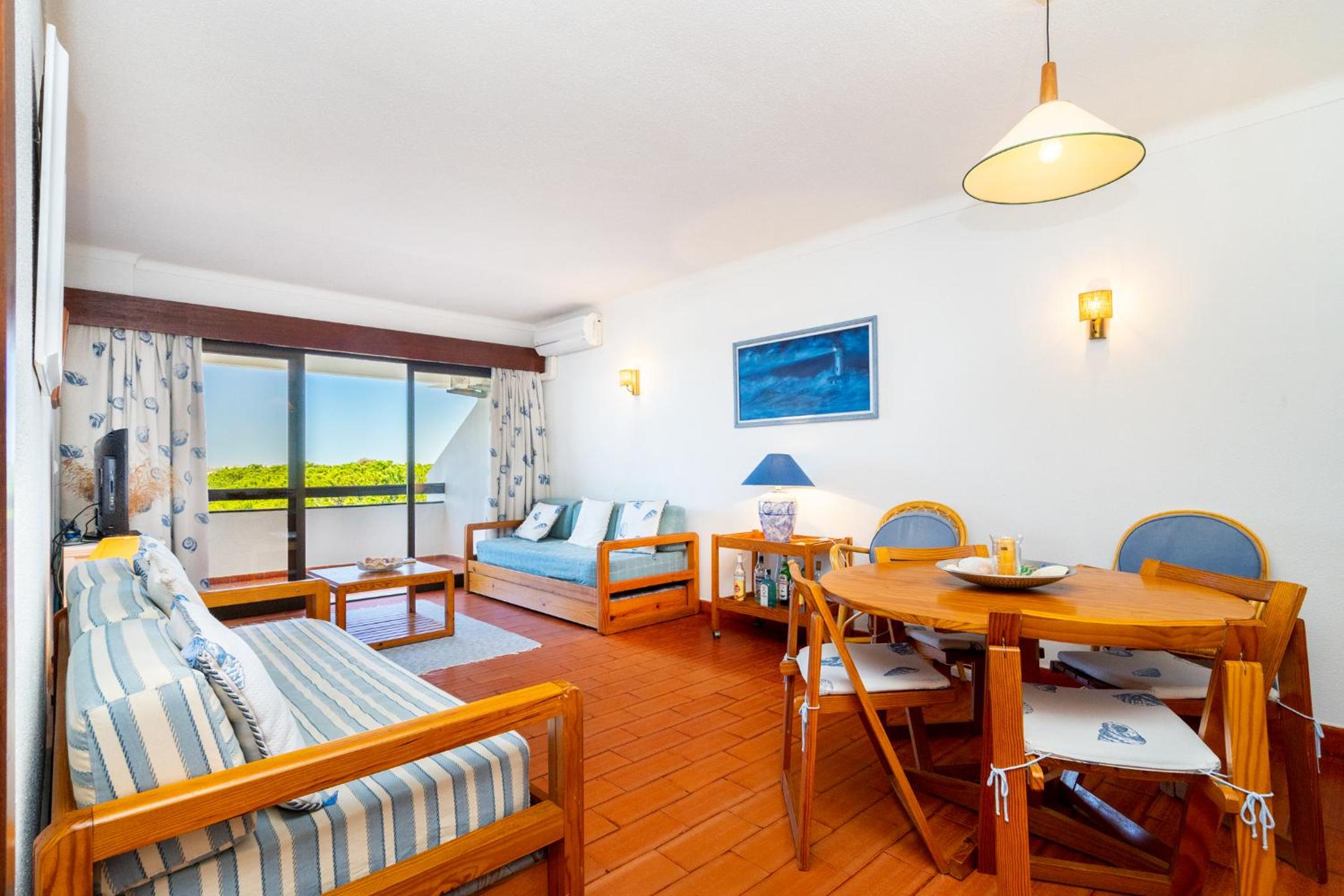 WHome | Vilamoura Sunny Apartment view 3