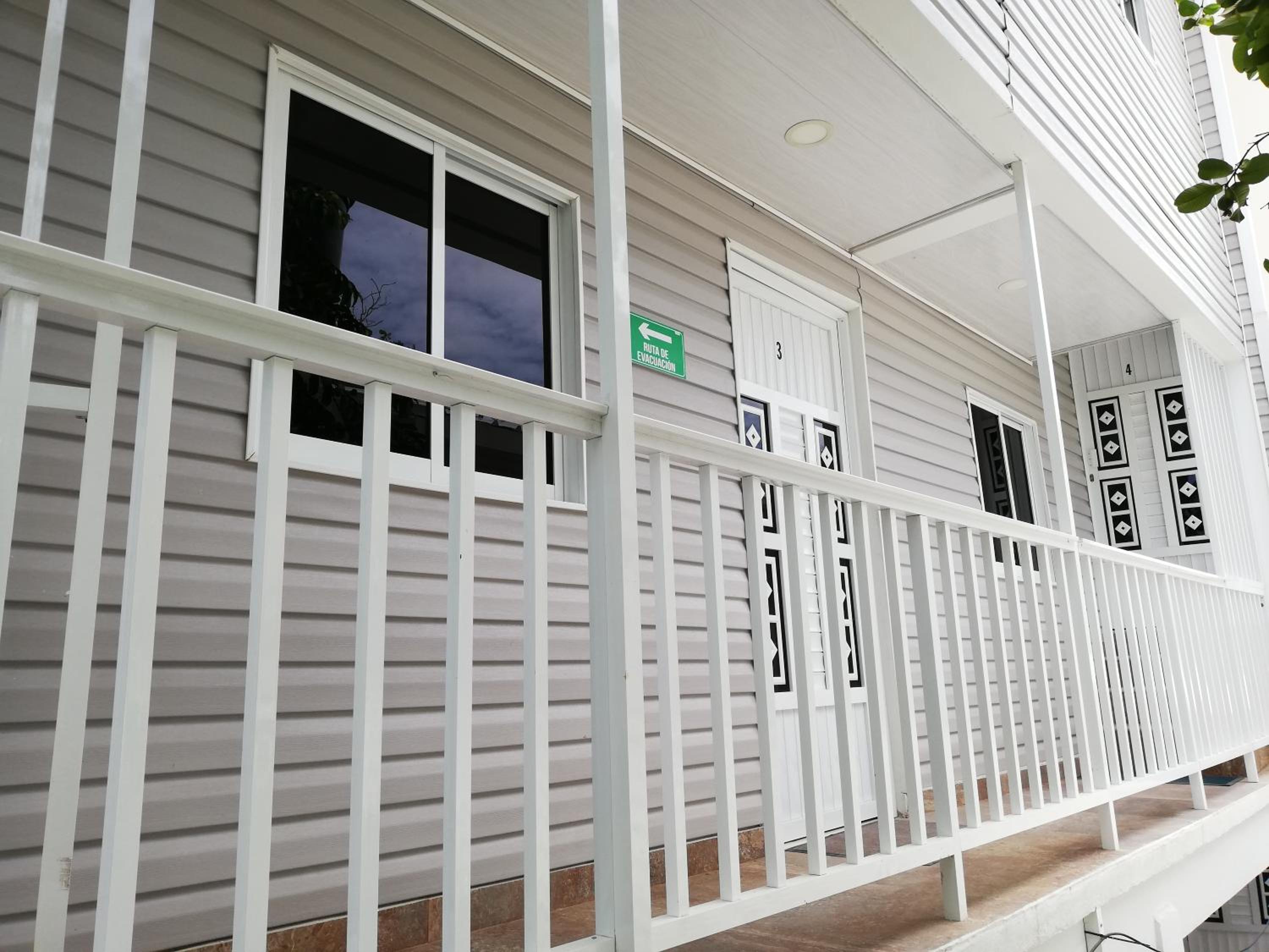 Rocky Cay Lodging