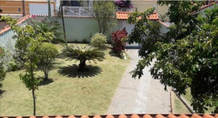 Casa com Quintal Amplo