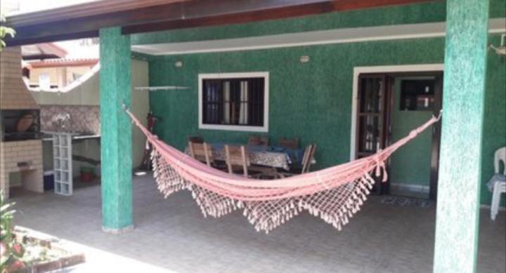 Casa com Quintal Amplo