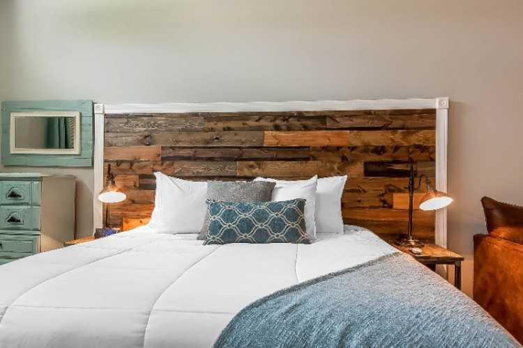 Lakes Inn at Dunvilla