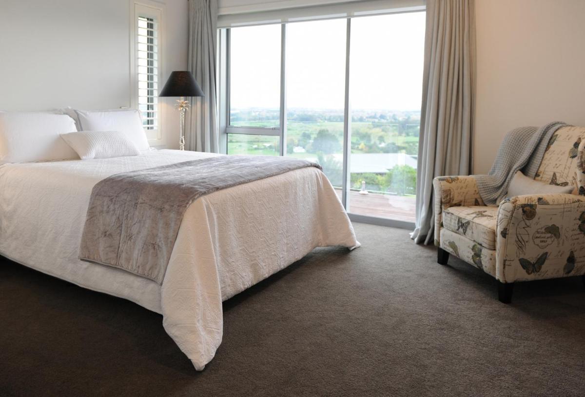 Quail Lodge view 4