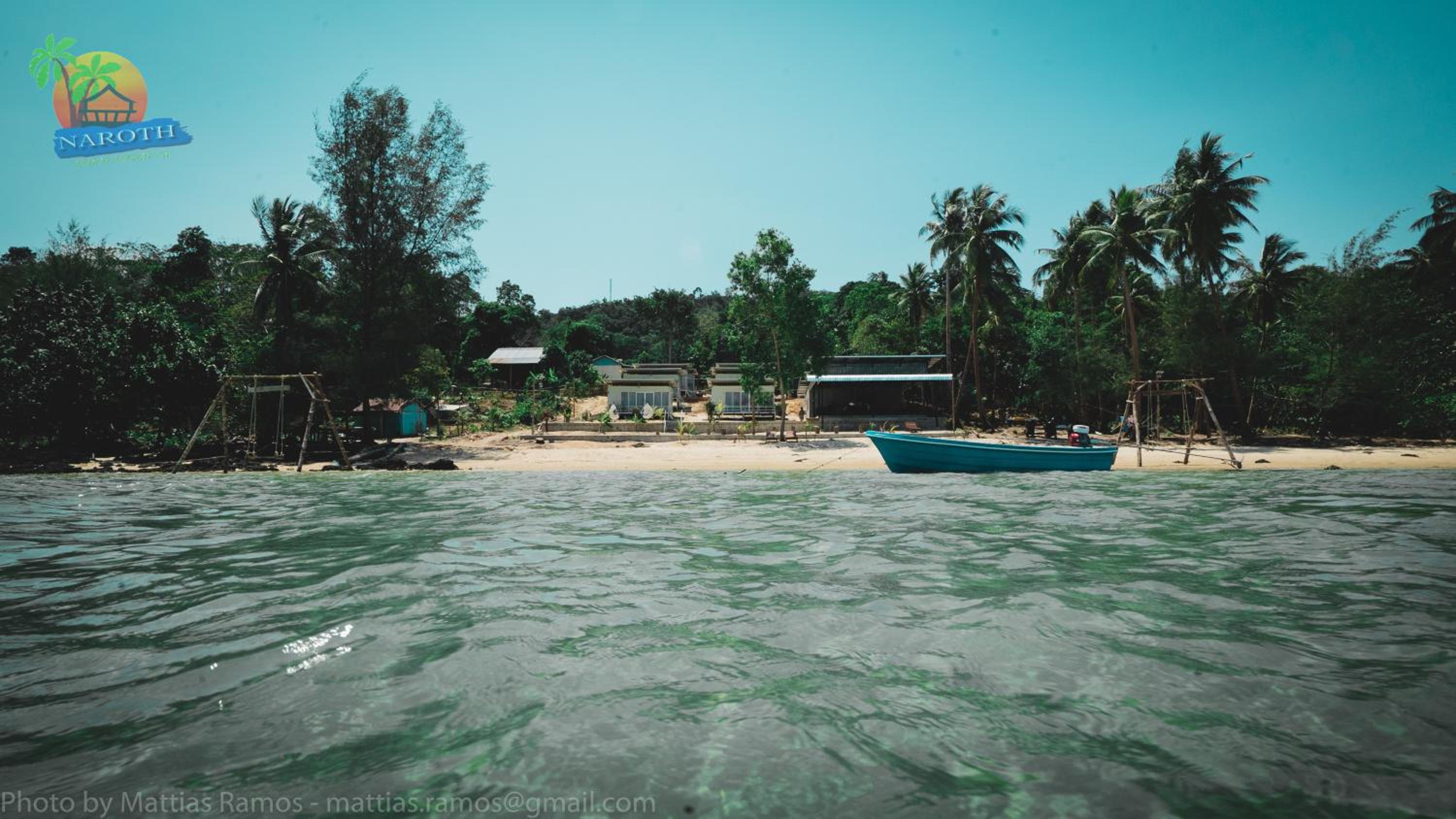 Naroth Beach Bungalow