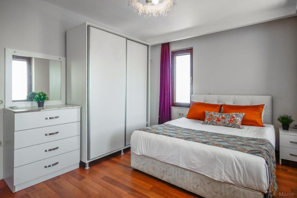 Lara Park Suites